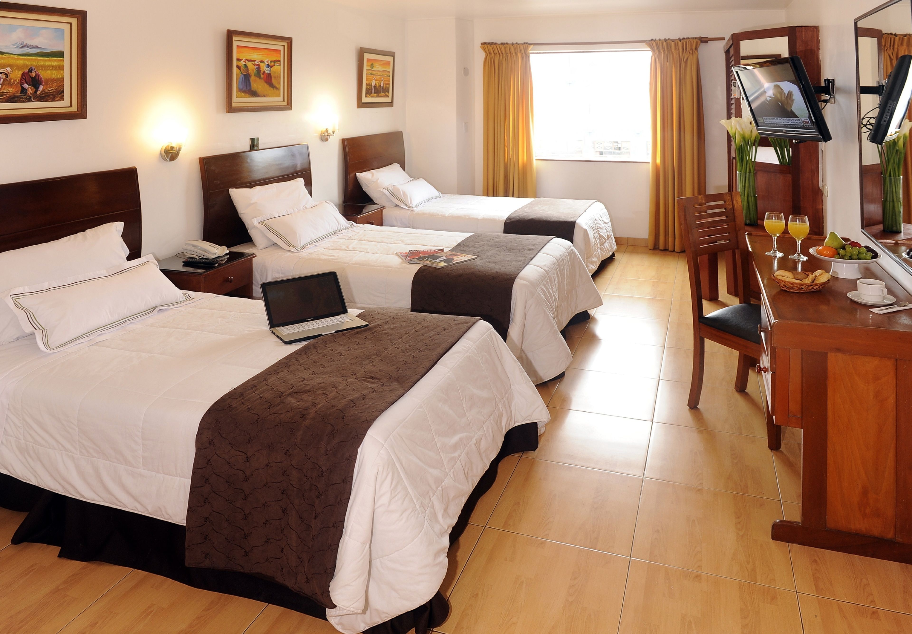 Epiqus Hotel