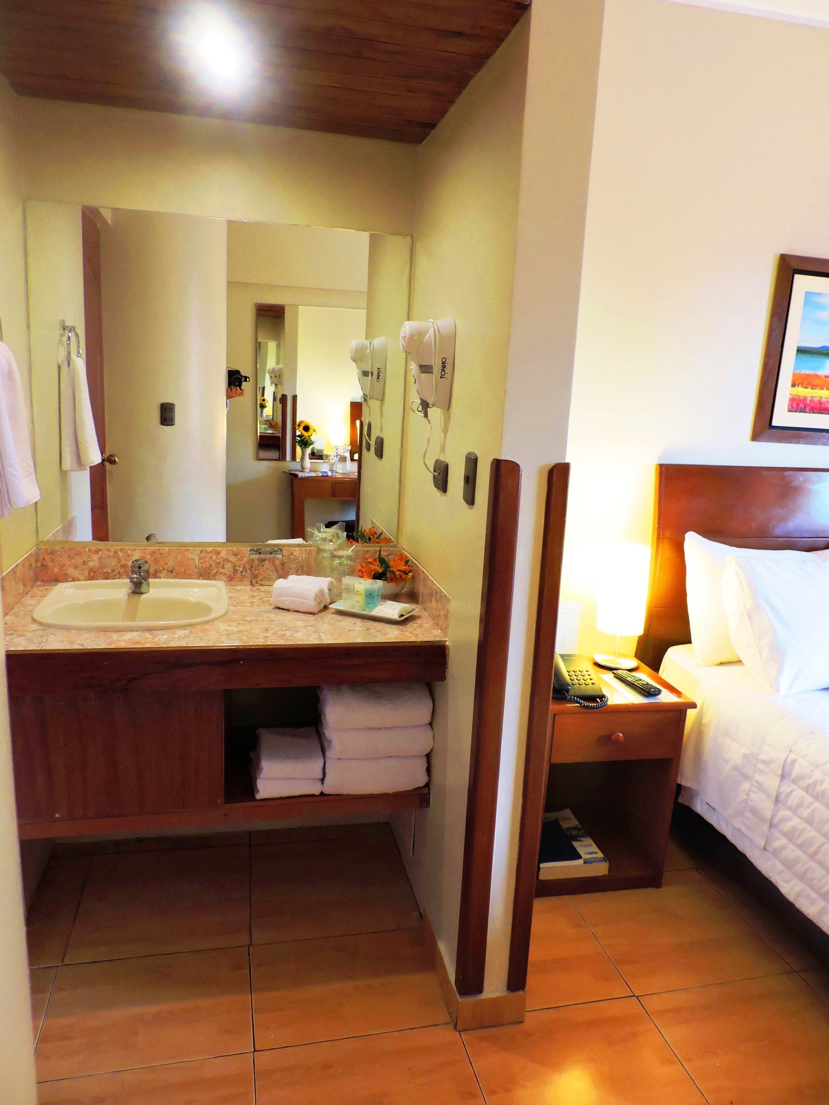 Epiqus Hotel