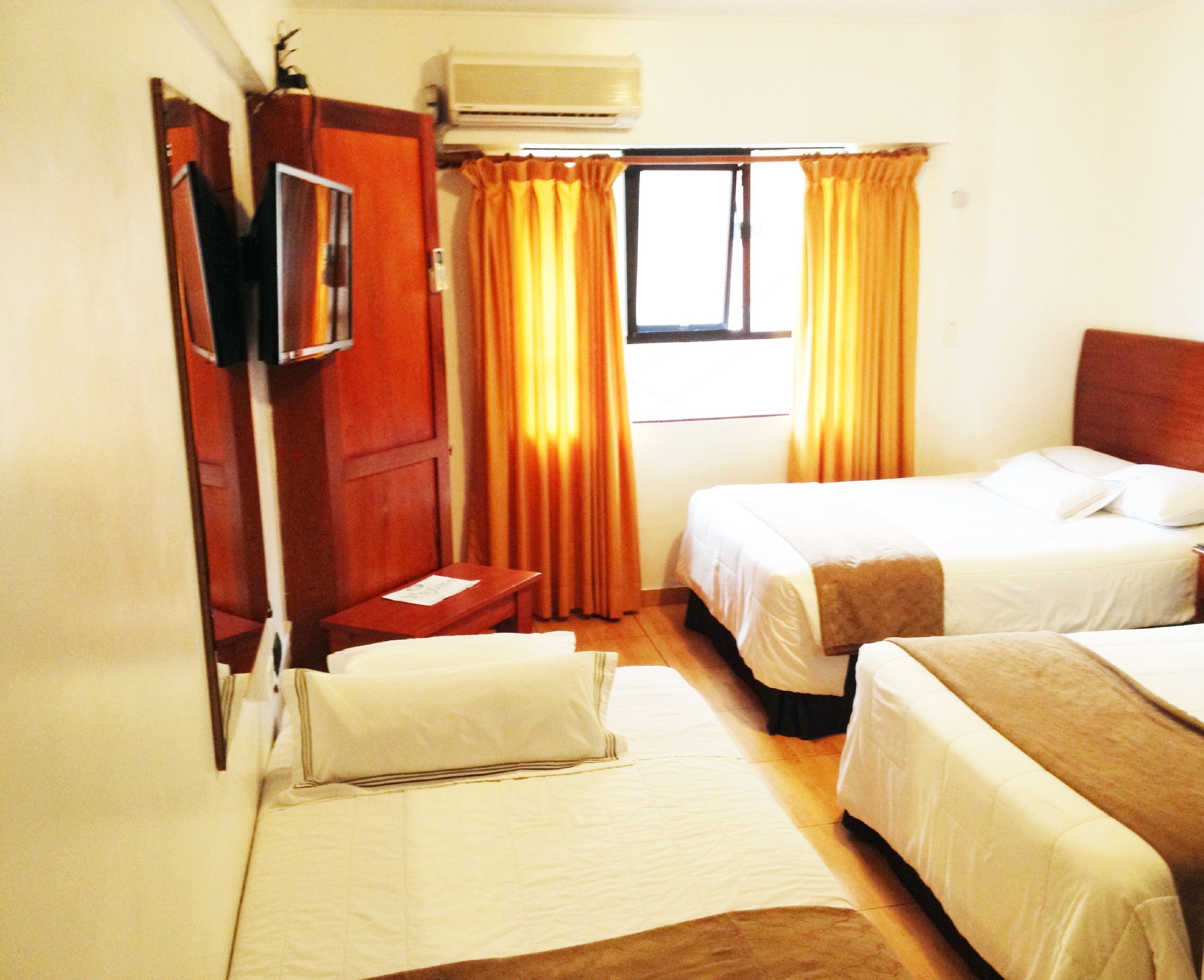 Epiqus Hotel