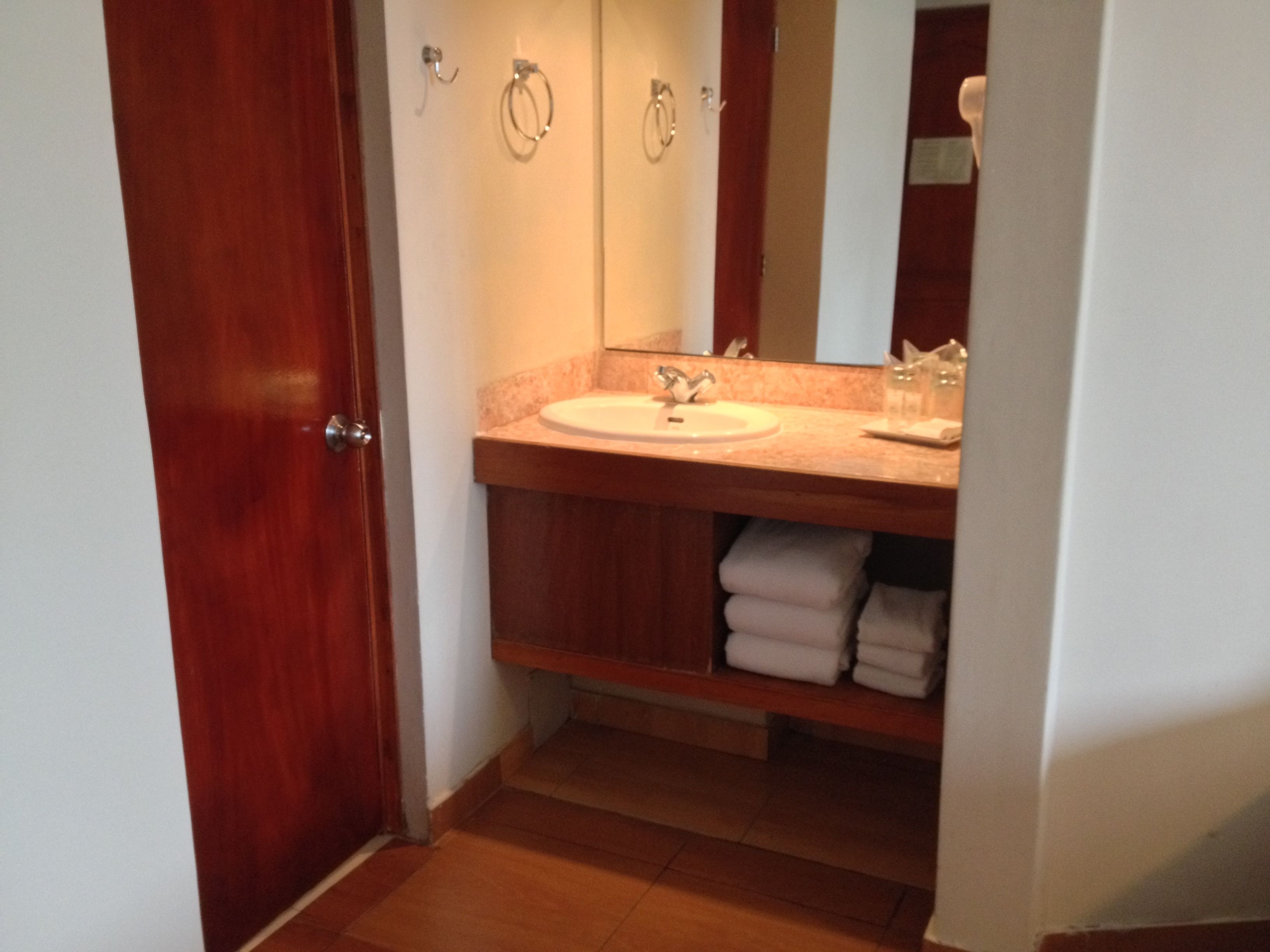 Epiqus Hotel