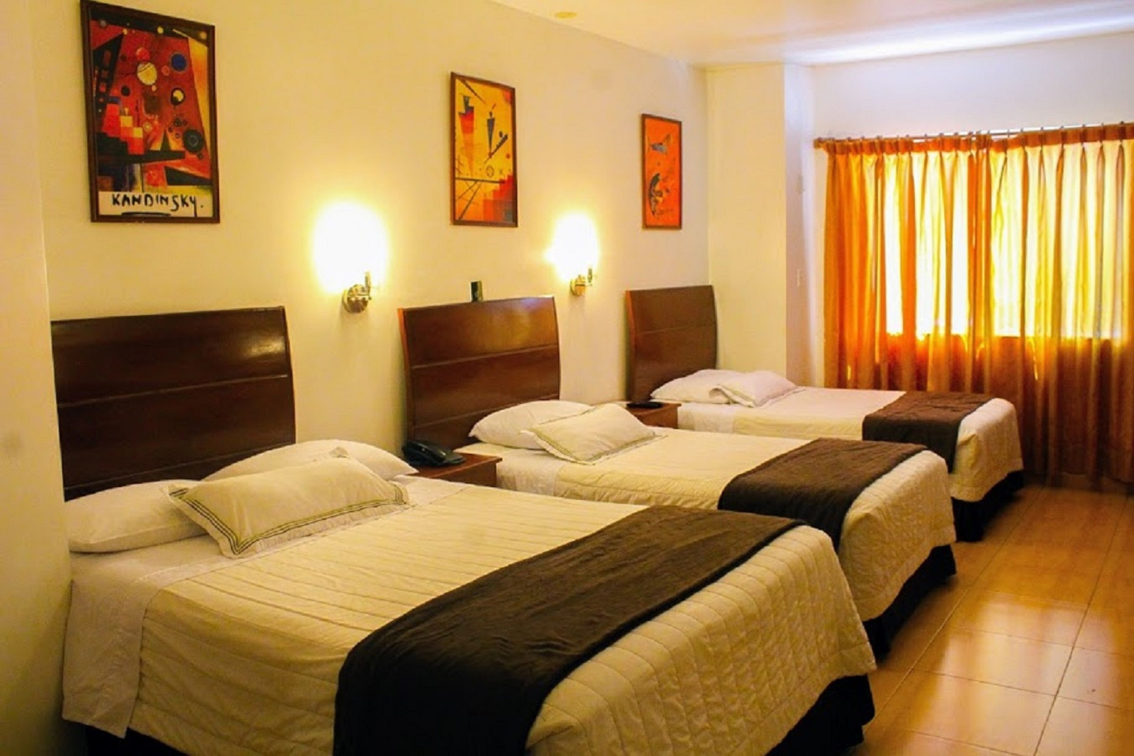 Epiqus Hotel
