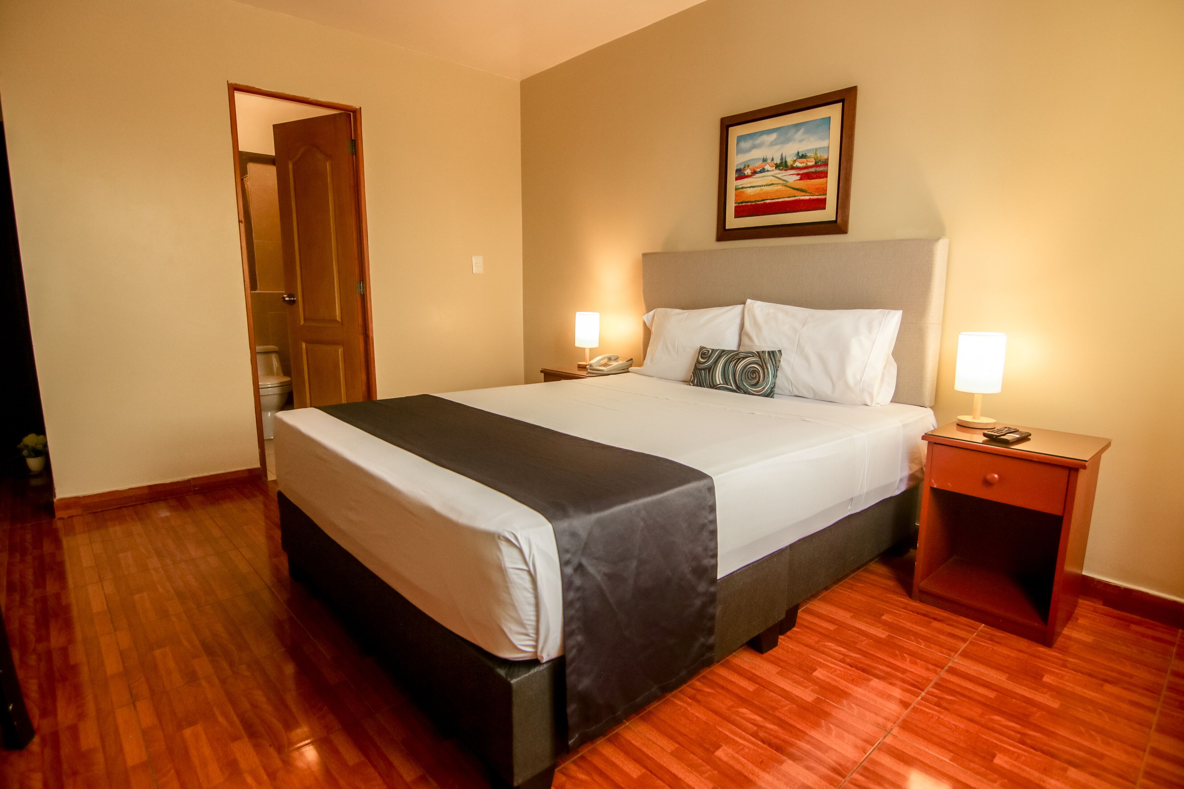 Epiqus Hotel