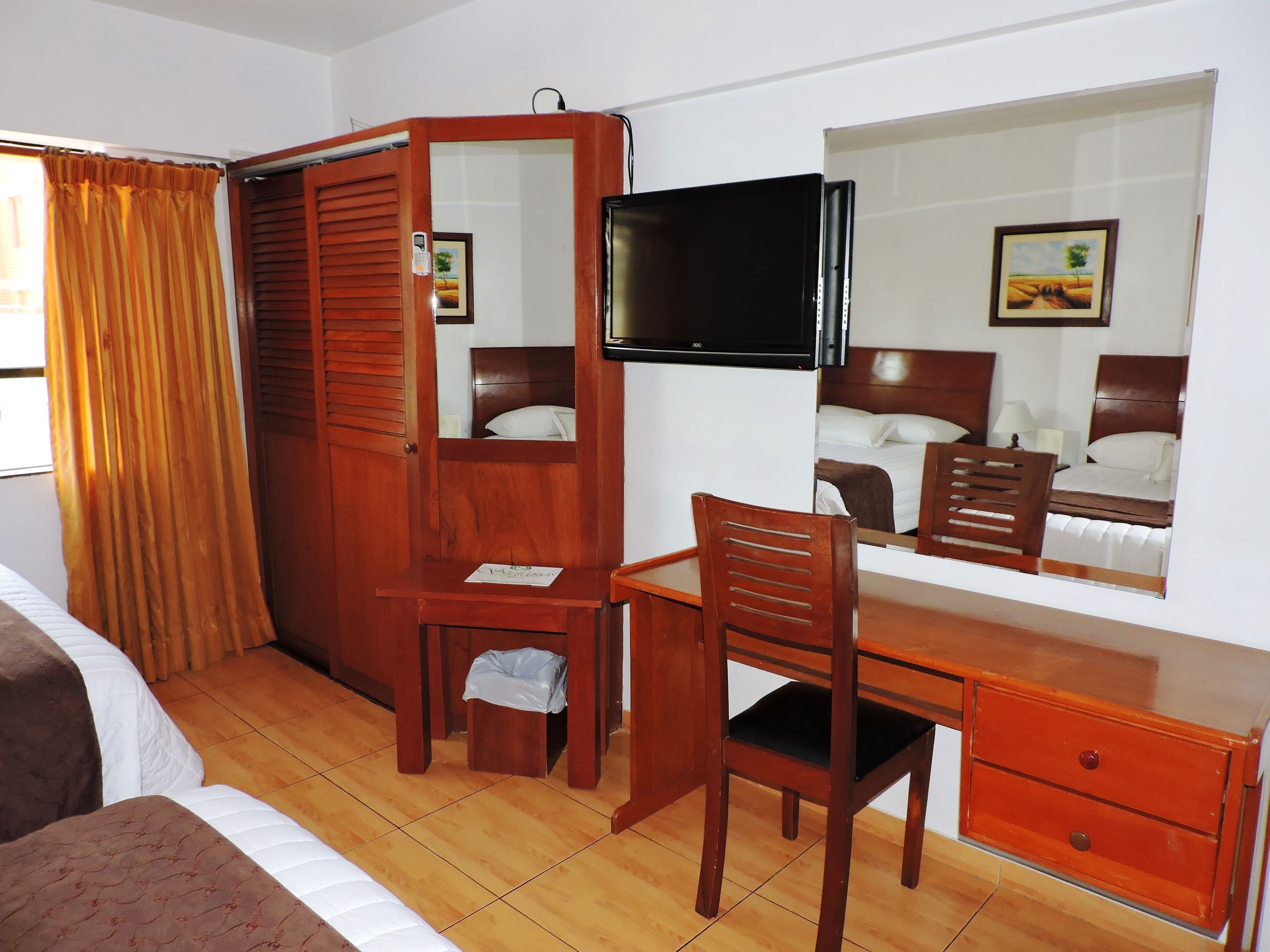 Epiqus Hotel