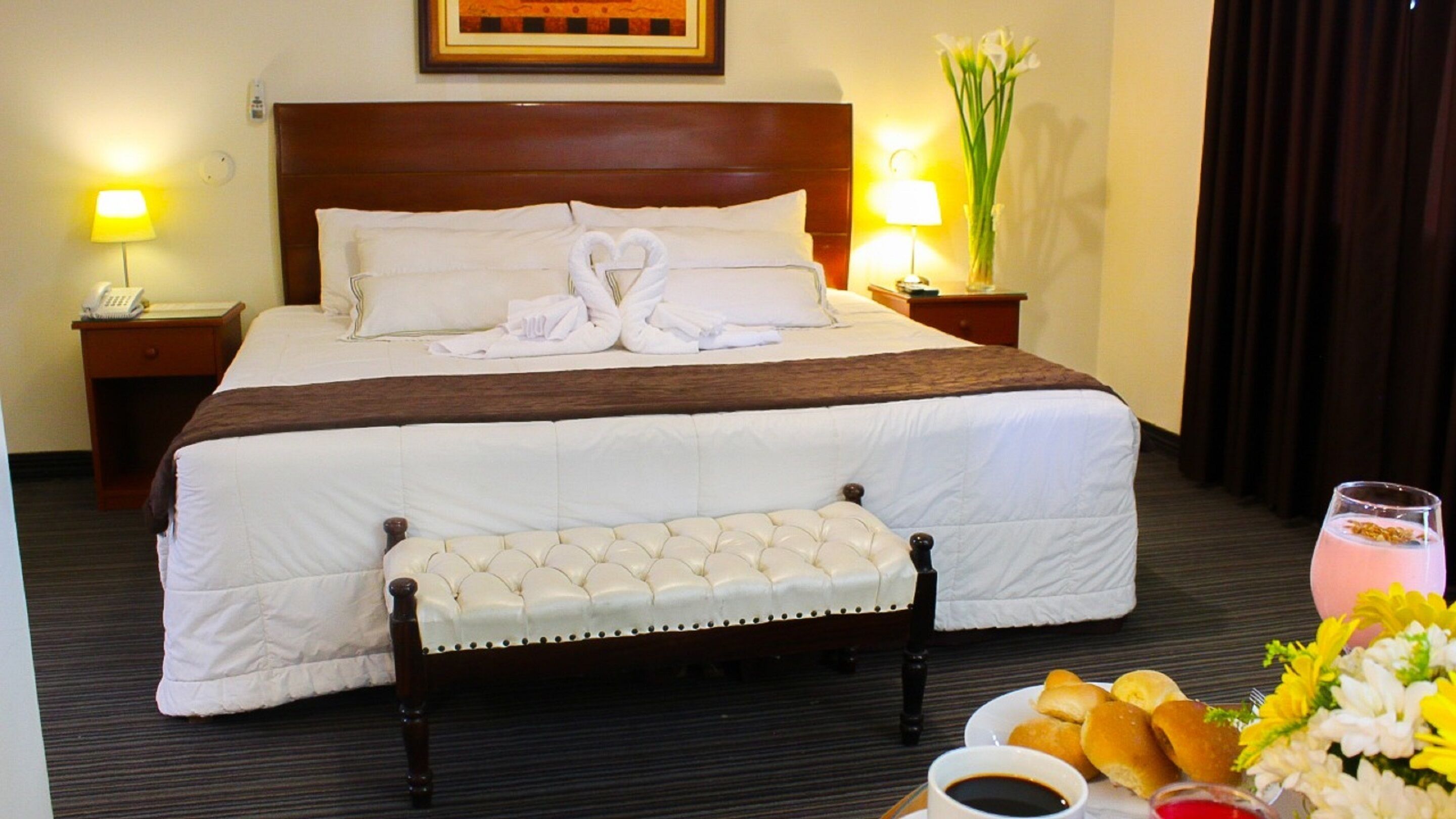 Epiqus Hotel