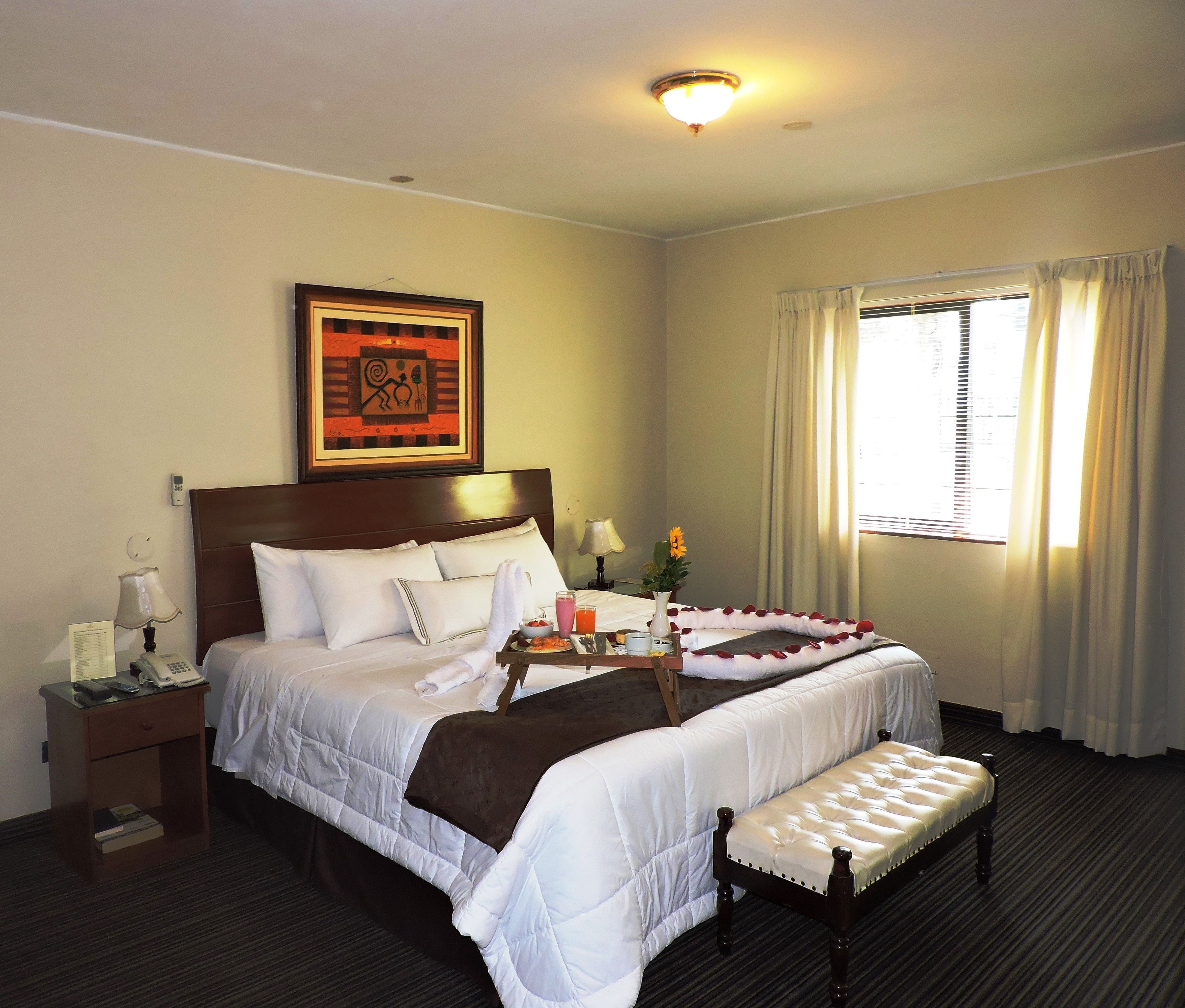 Epiqus Hotel