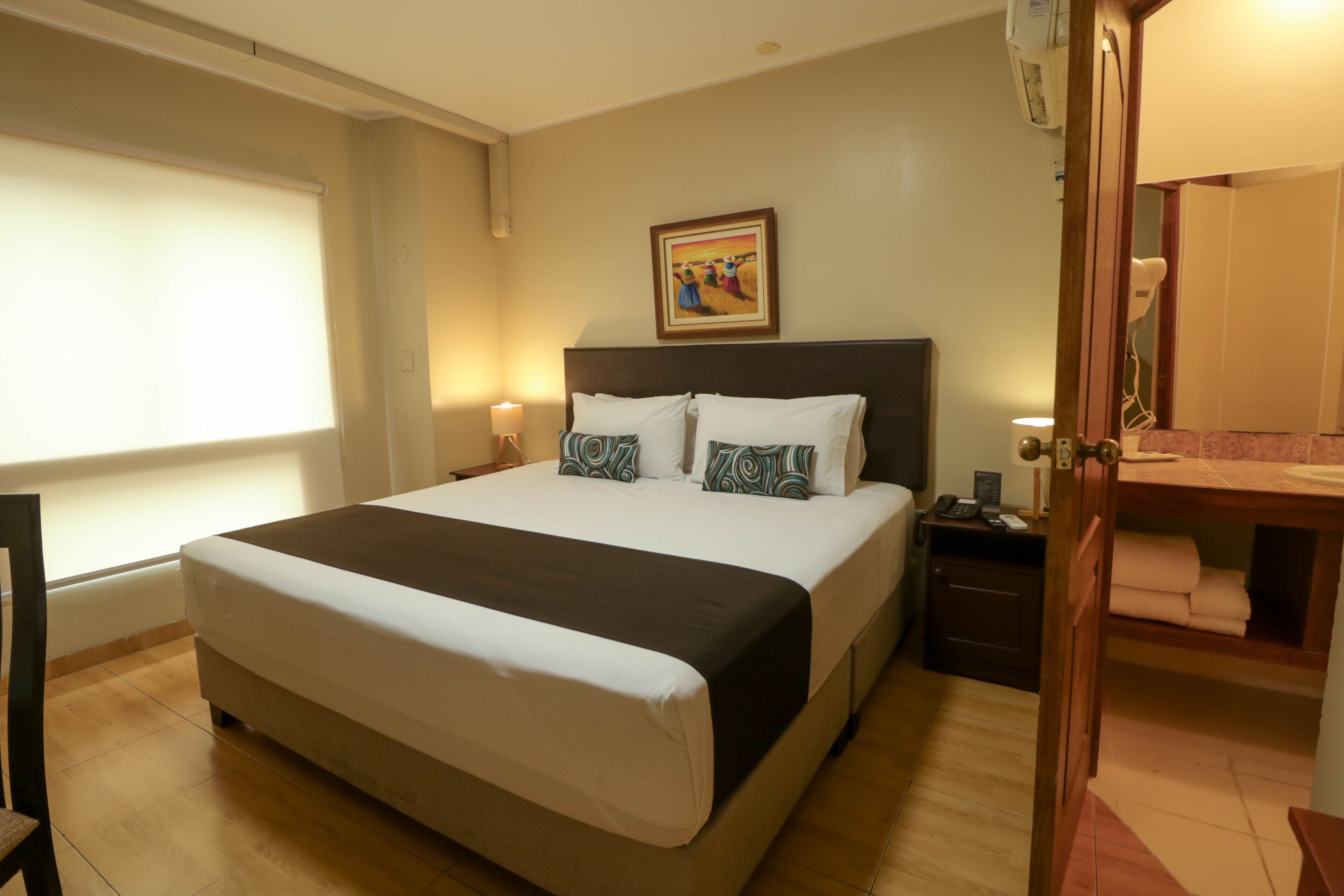 Epiqus Hotel