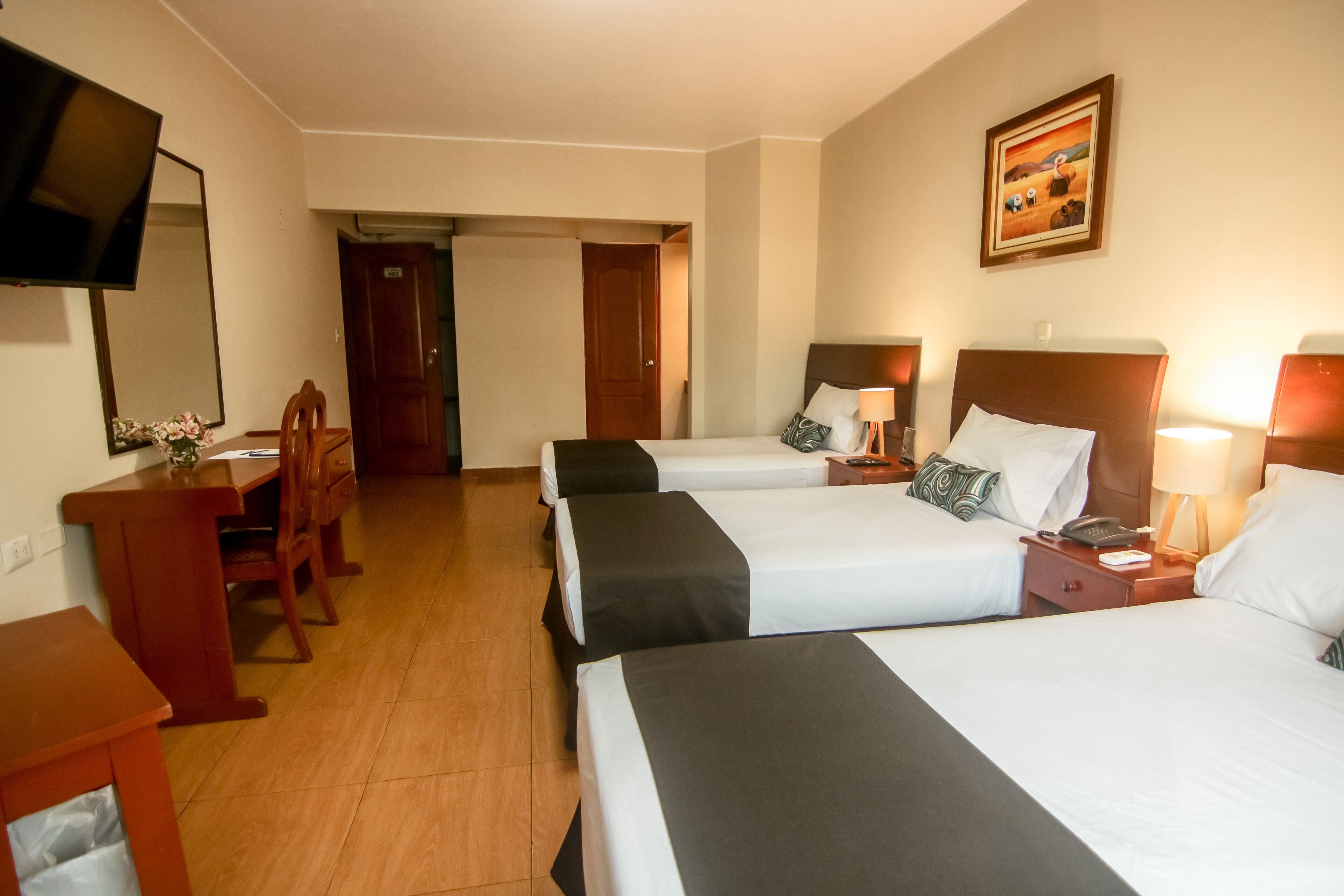 Epiqus Hotel