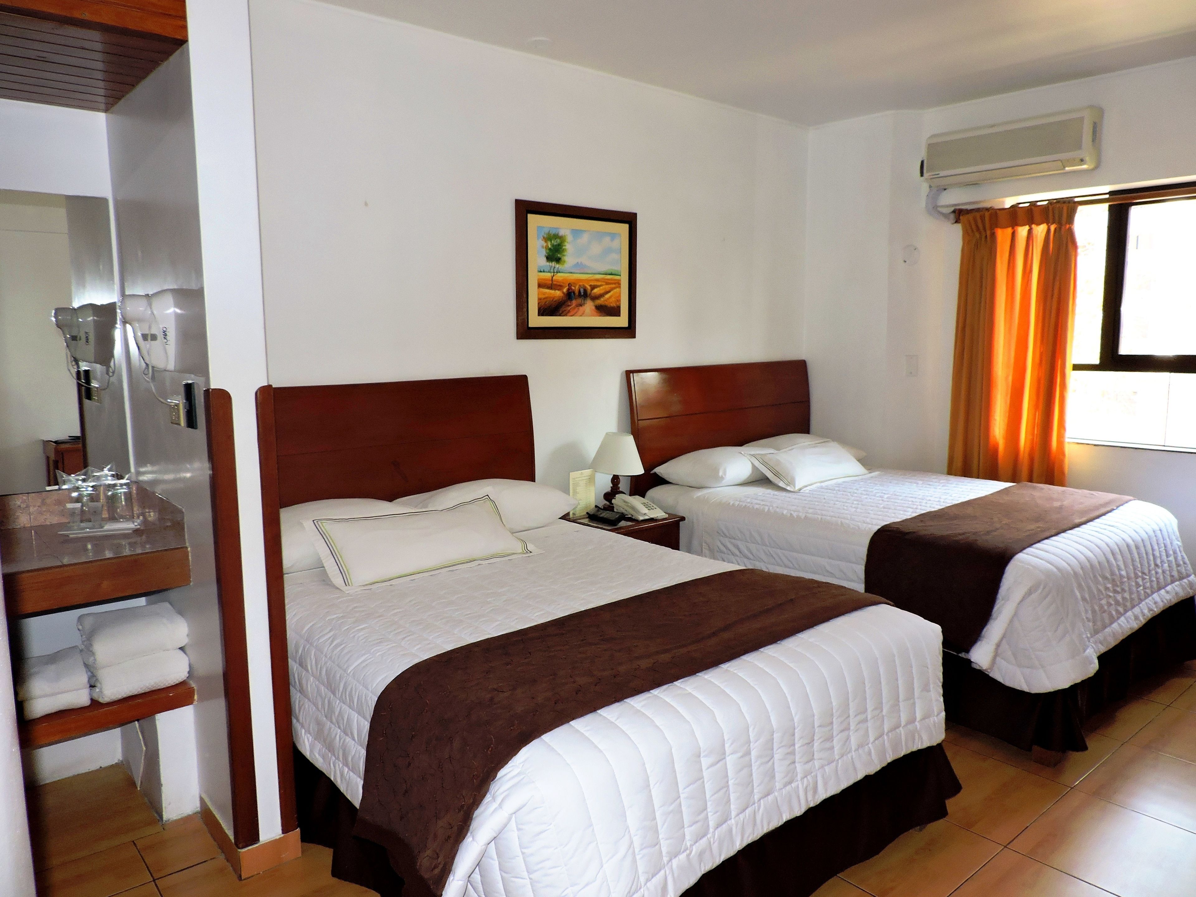 Epiqus Hotel