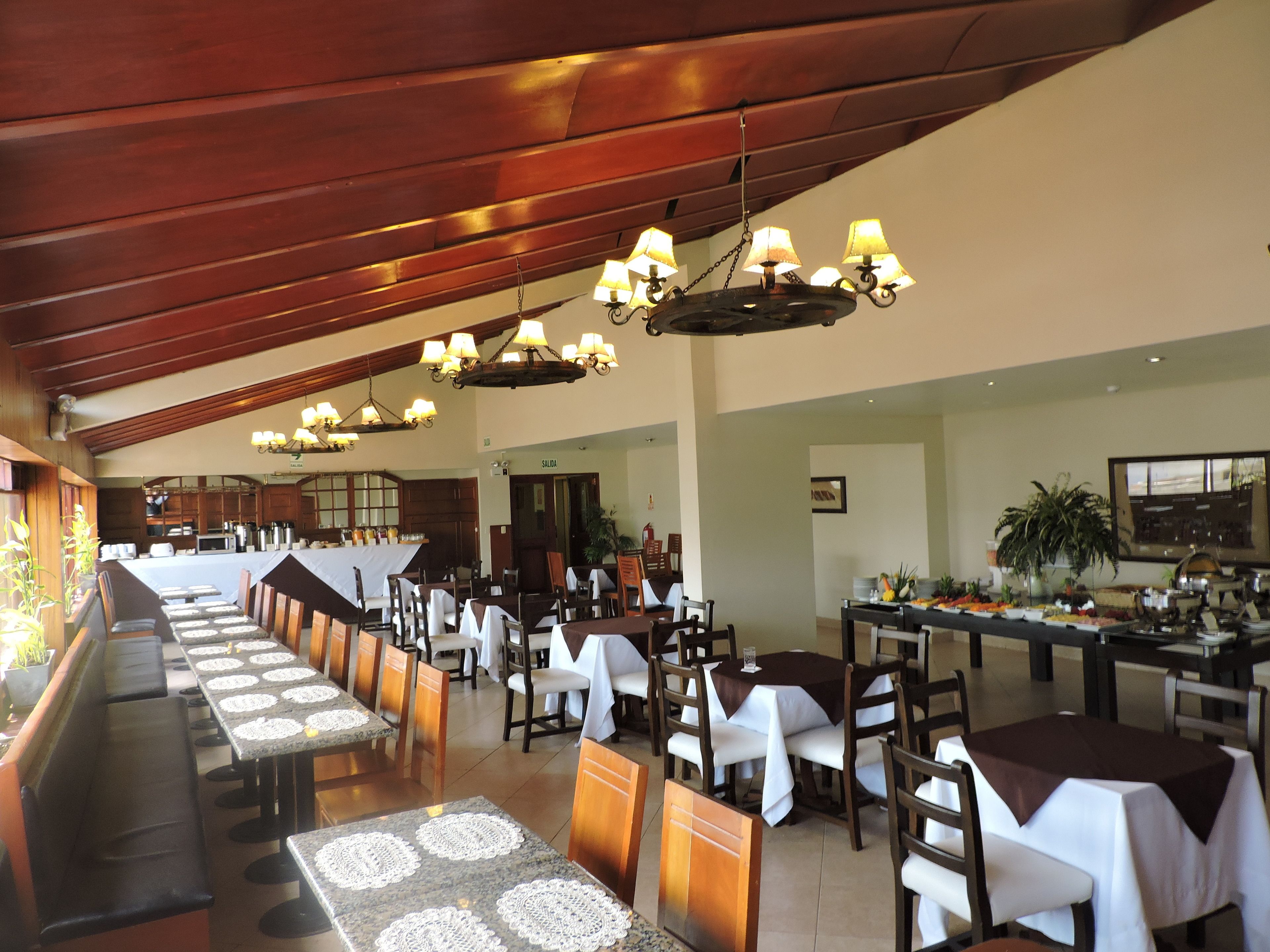 Epiqus Hotel