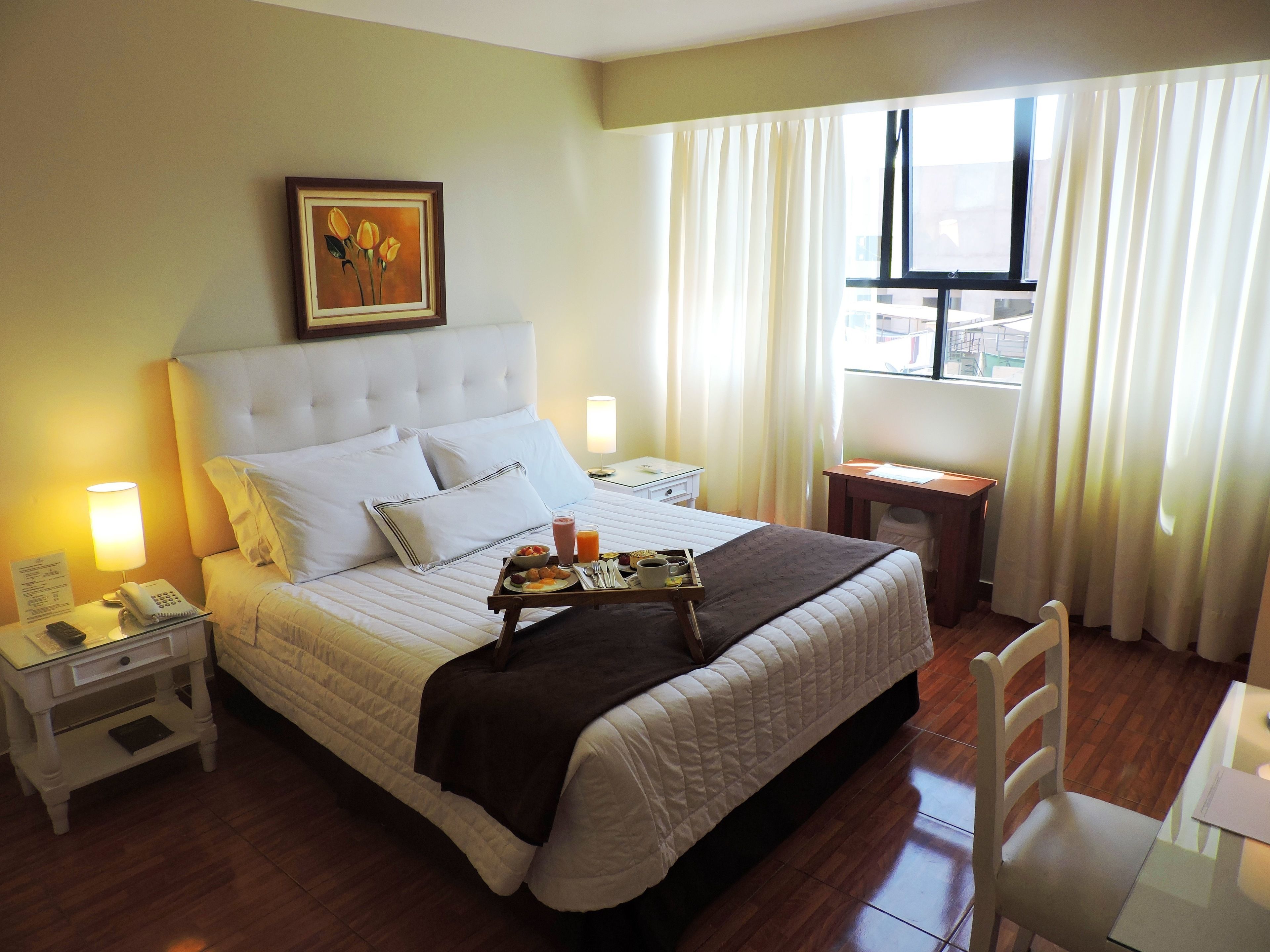 Epiqus Hotel