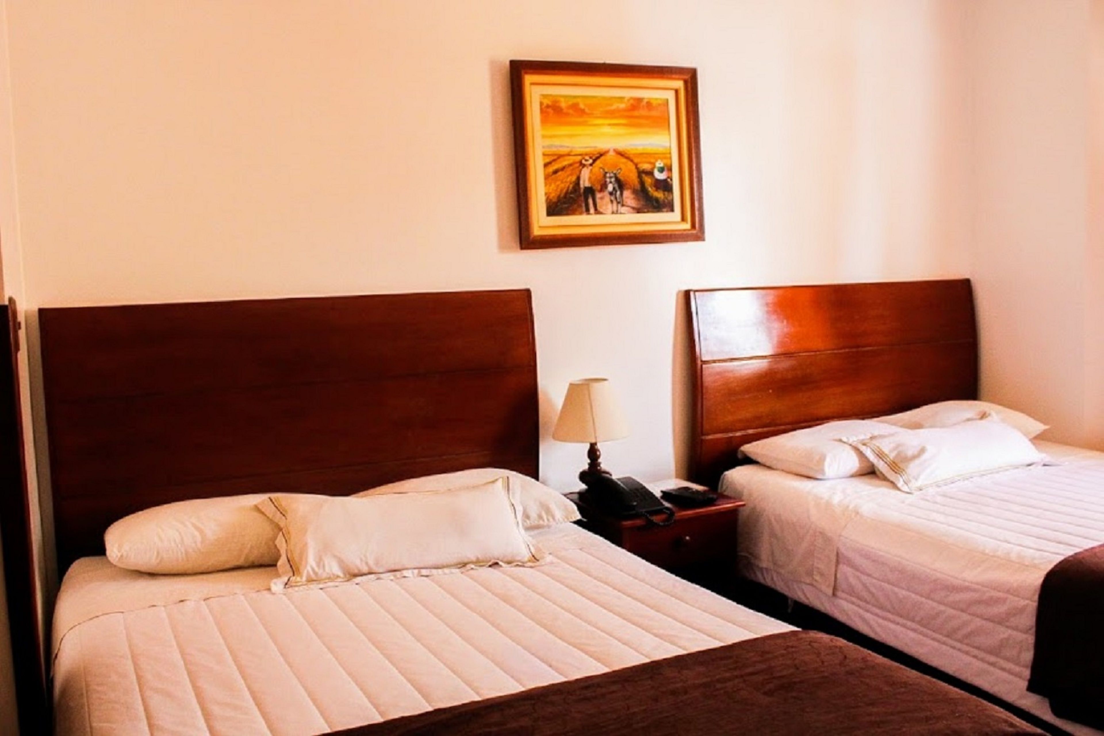 Epiqus Hotel
