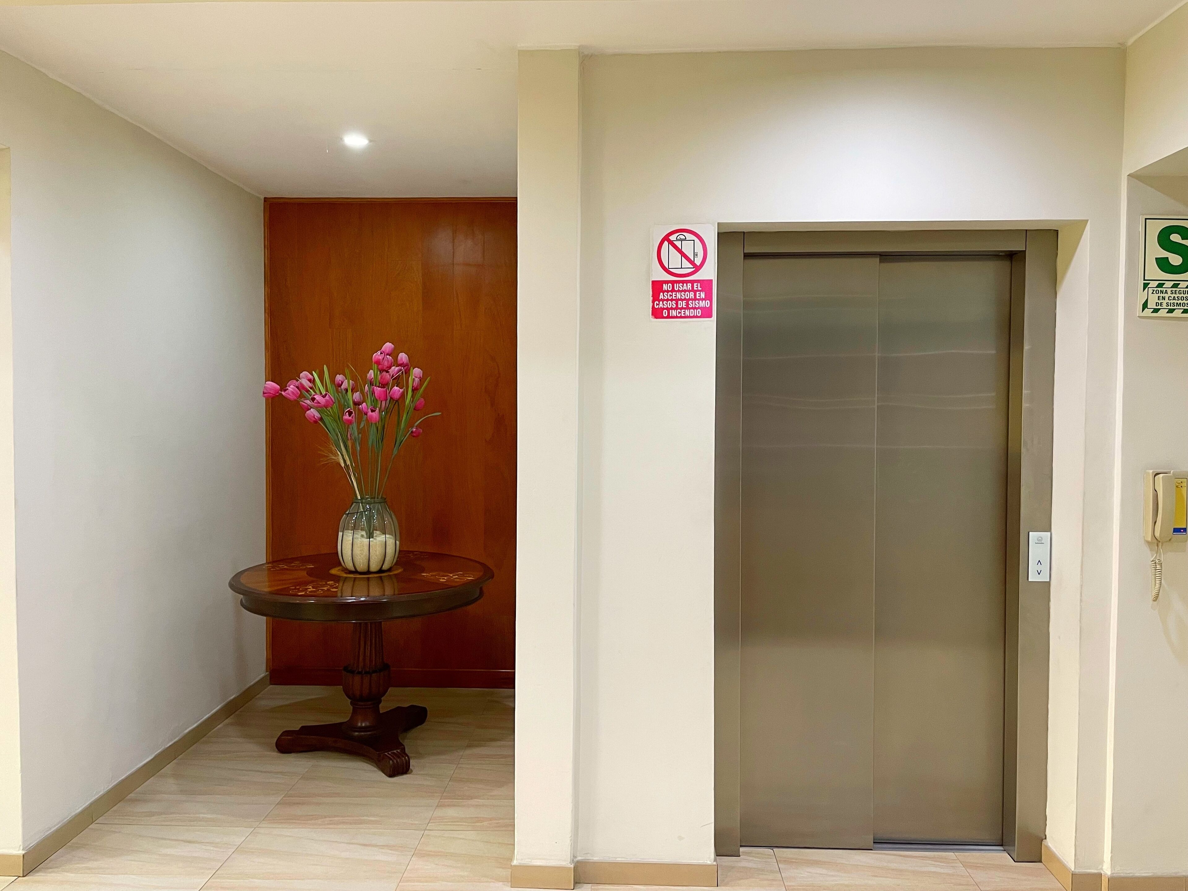 Hotel Esencia Suites