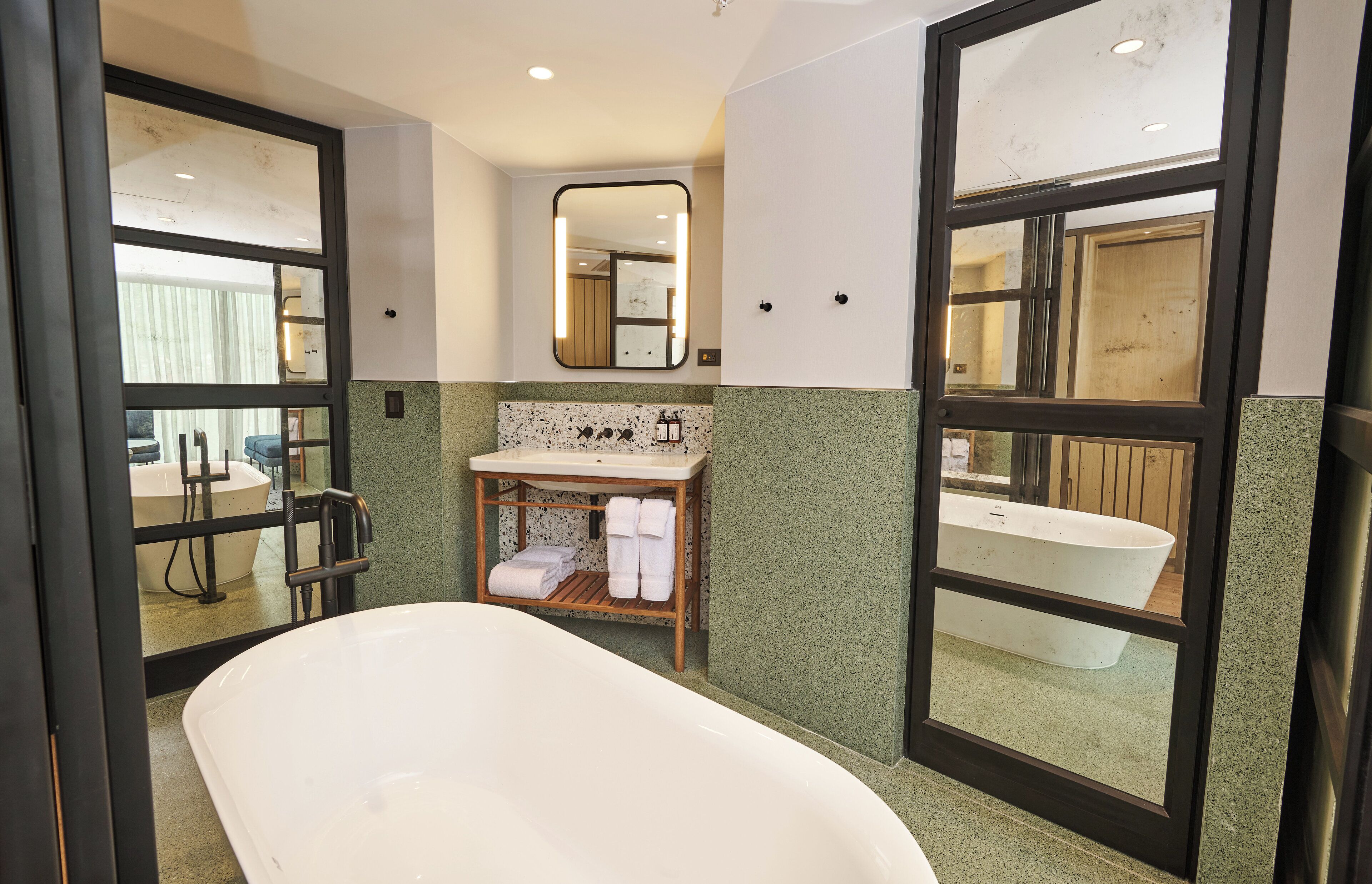 Hotel Indigo Lima Miraflores by IHG