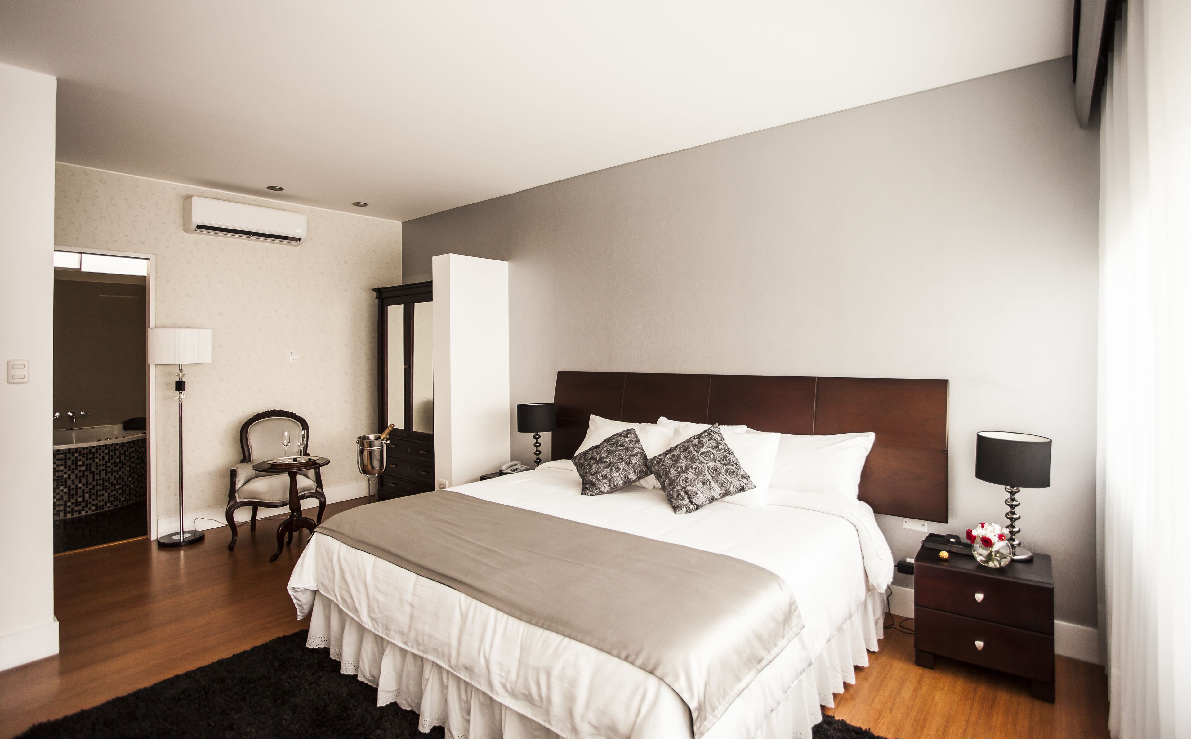 IFE Boutique Hotel