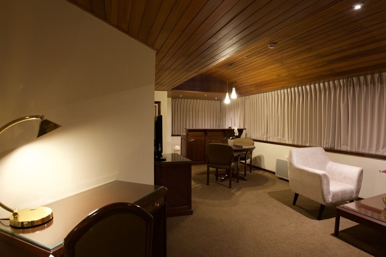 J&A Classic Hotel