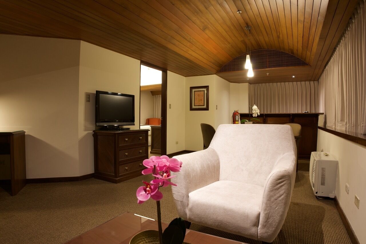 J&A Classic Hotel