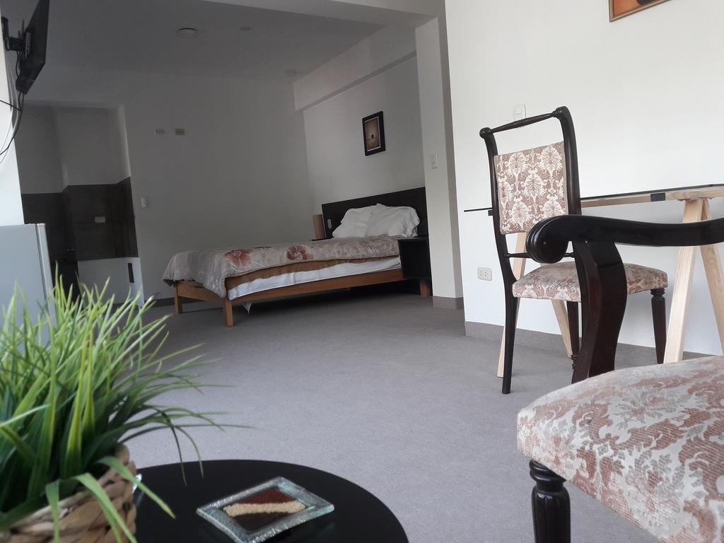 Laelia Miraflores Hotel