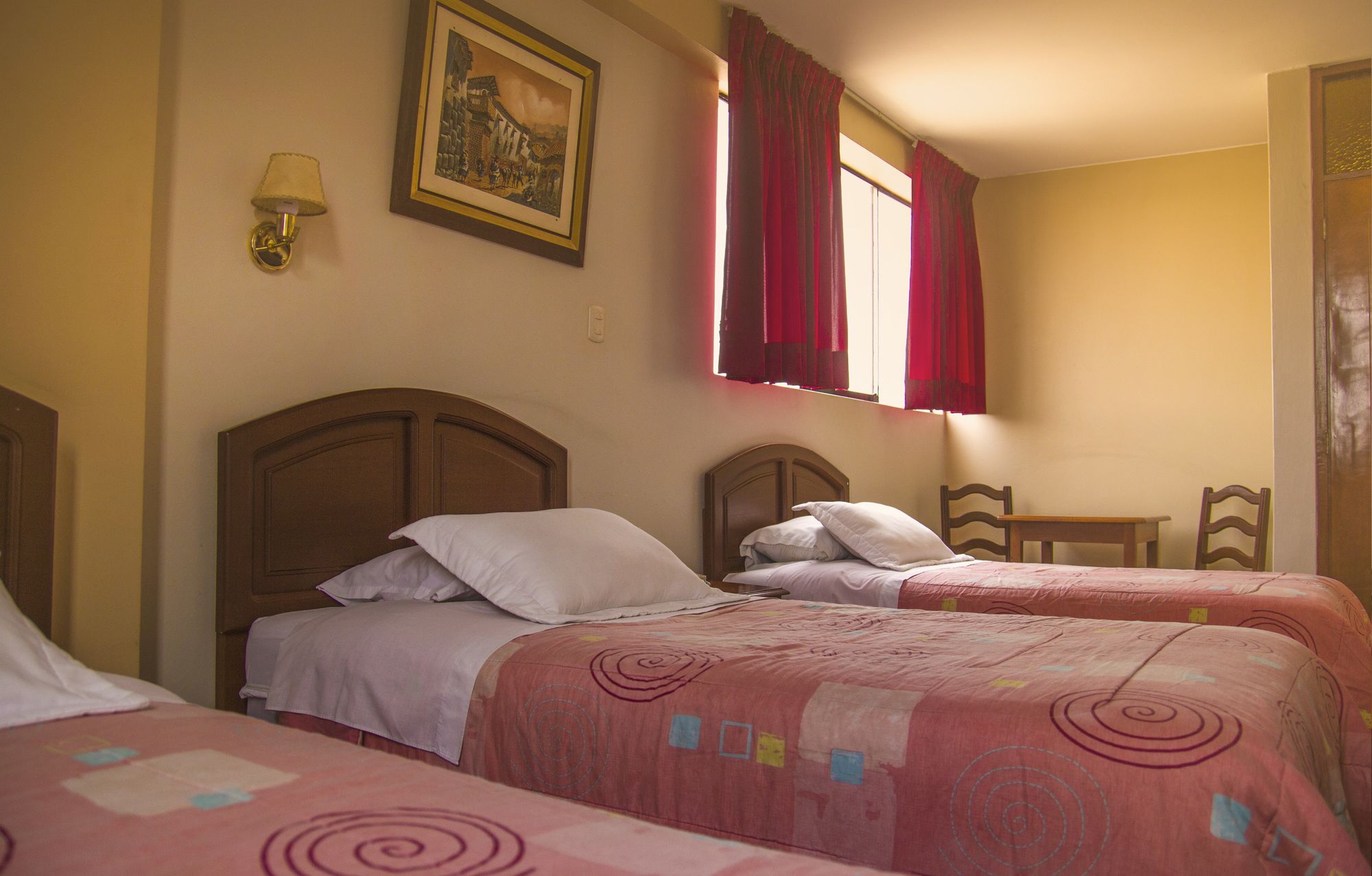 Manhattan Inn Airport Hotel