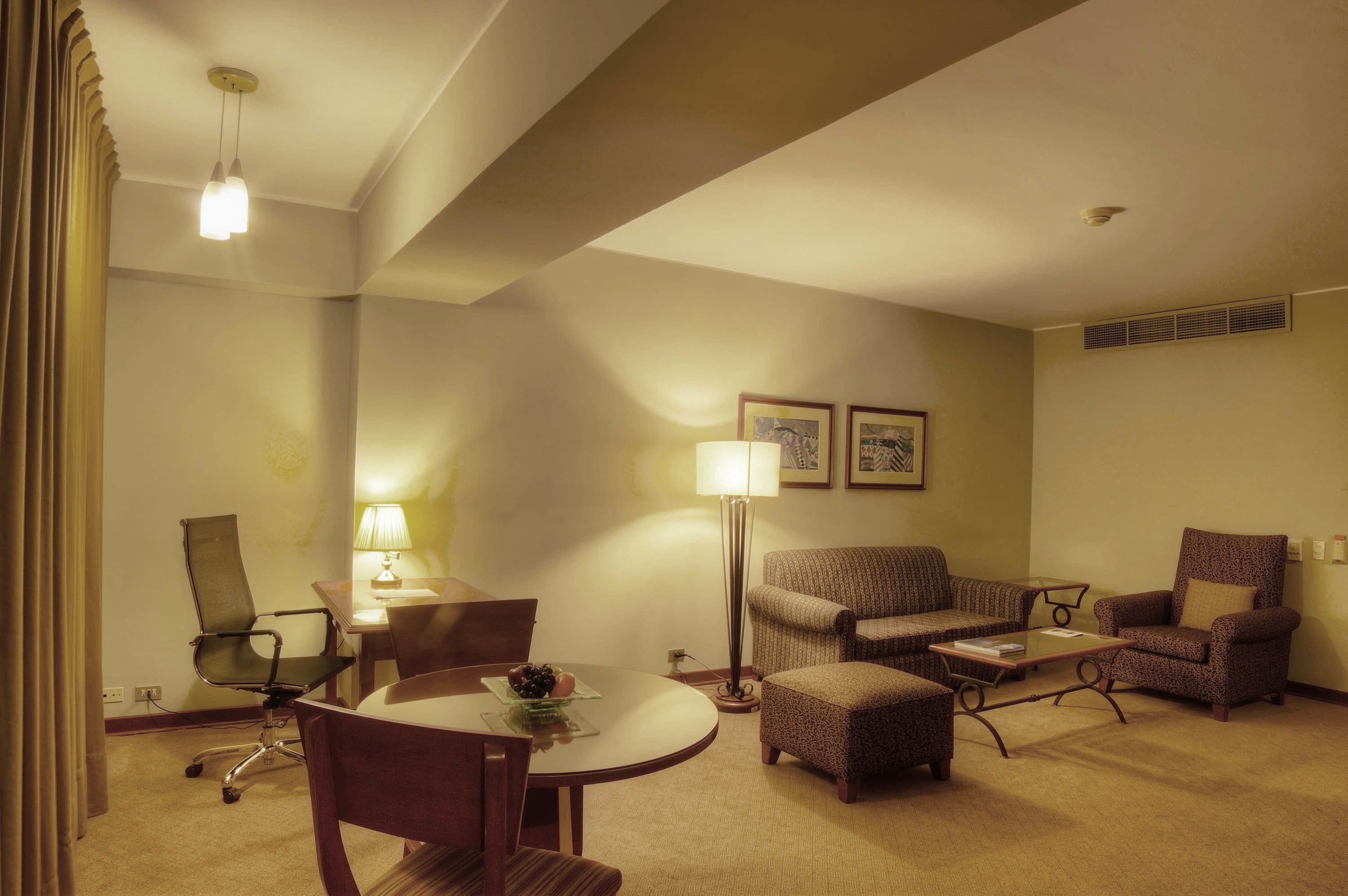 Sol de Oro Hotel & Suites
