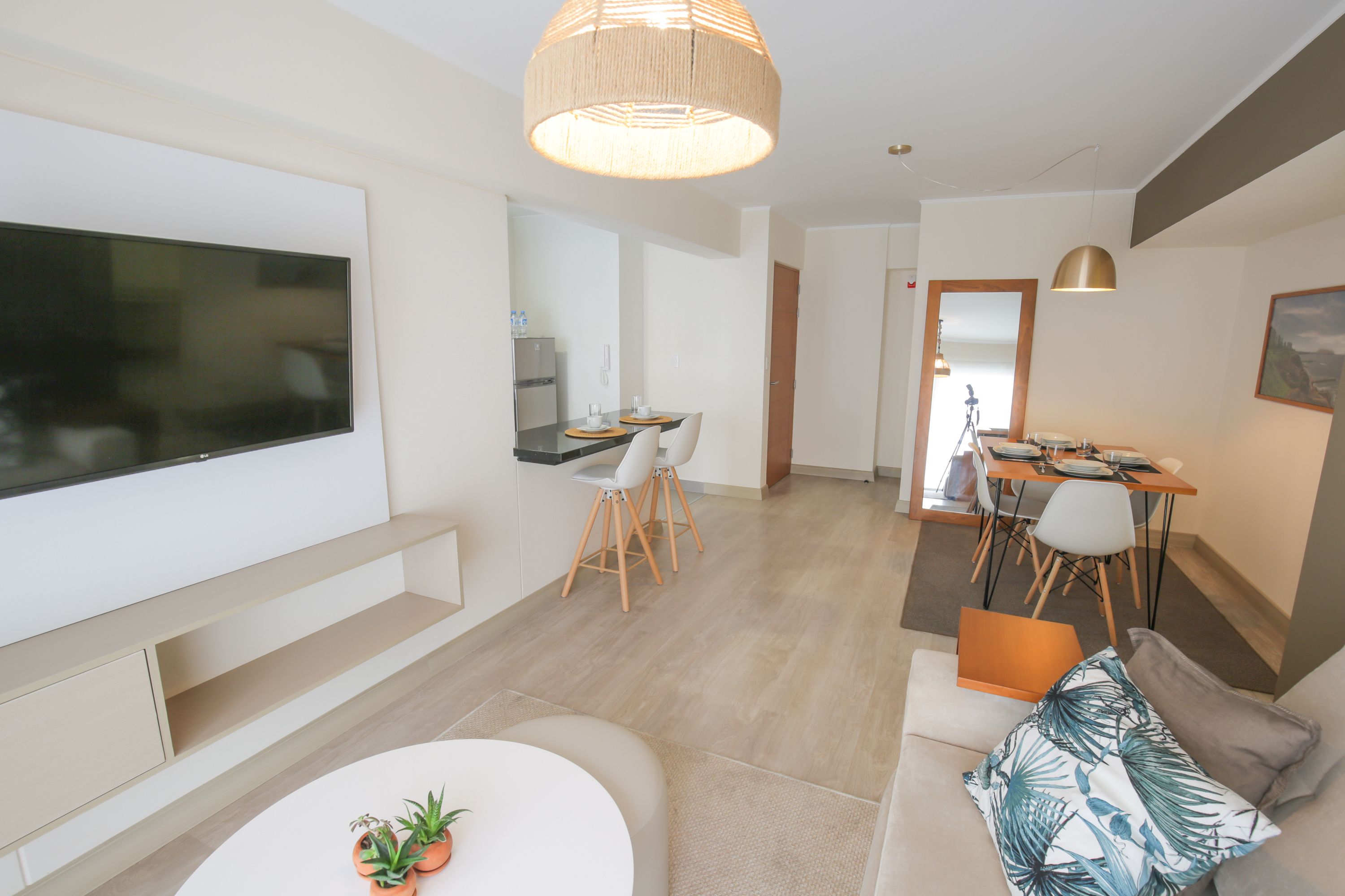Trendy Host MID Miraflores