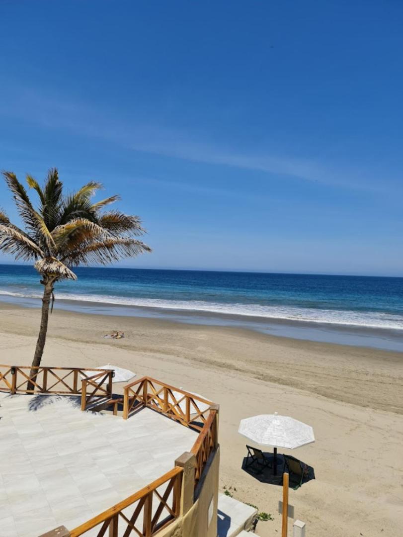 Máncora Beach Bungalows