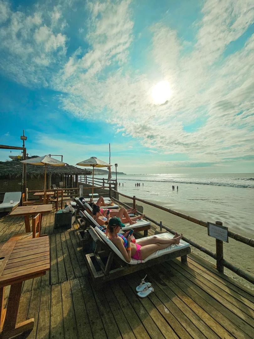 Sahara Mancora