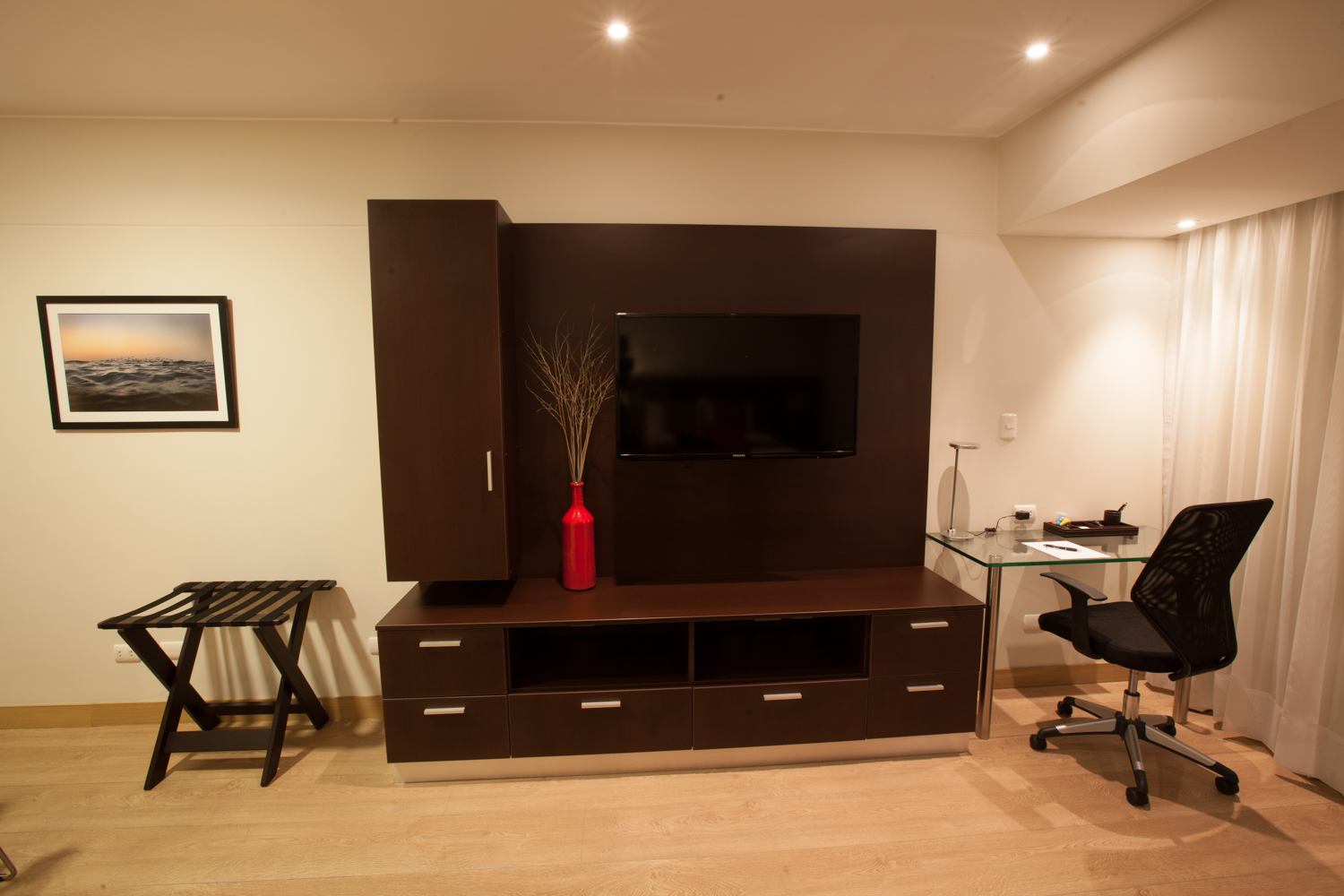 2W Apartments Service - Diez Canseco