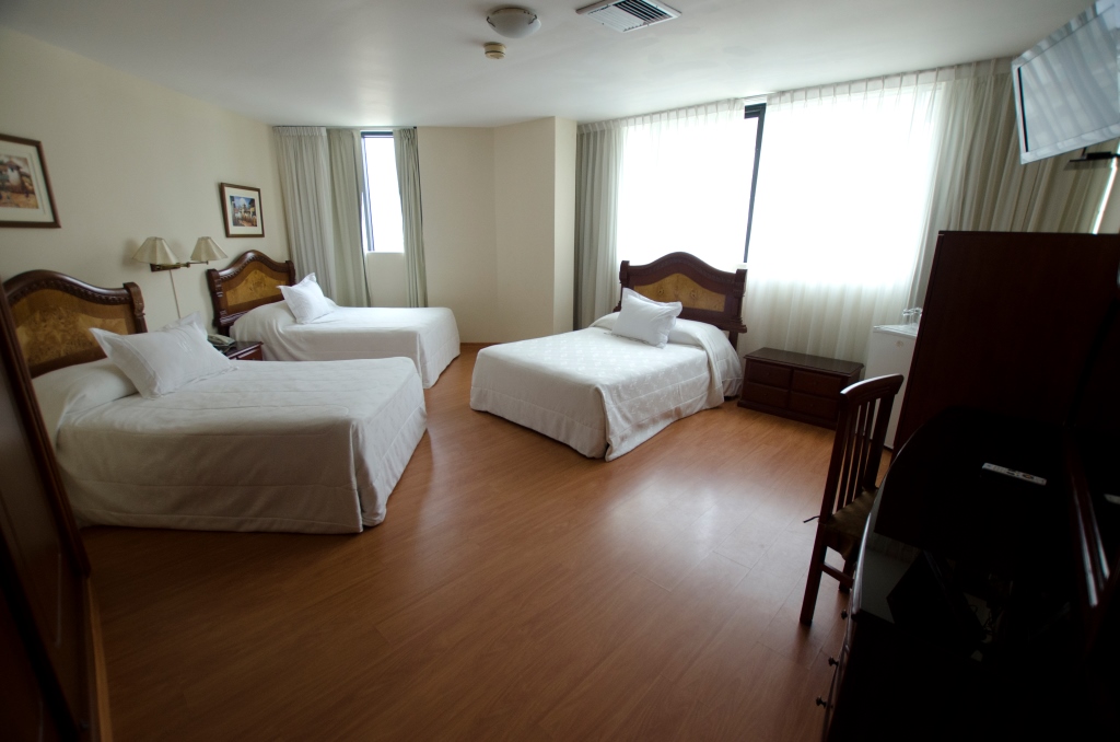 Miraflores Colon Hotel