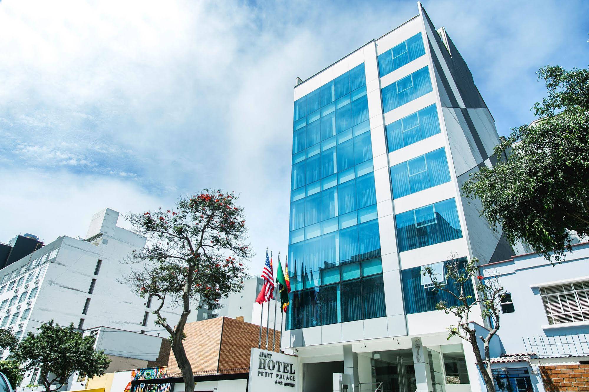 Petit Palace Apart Hotel Suites
