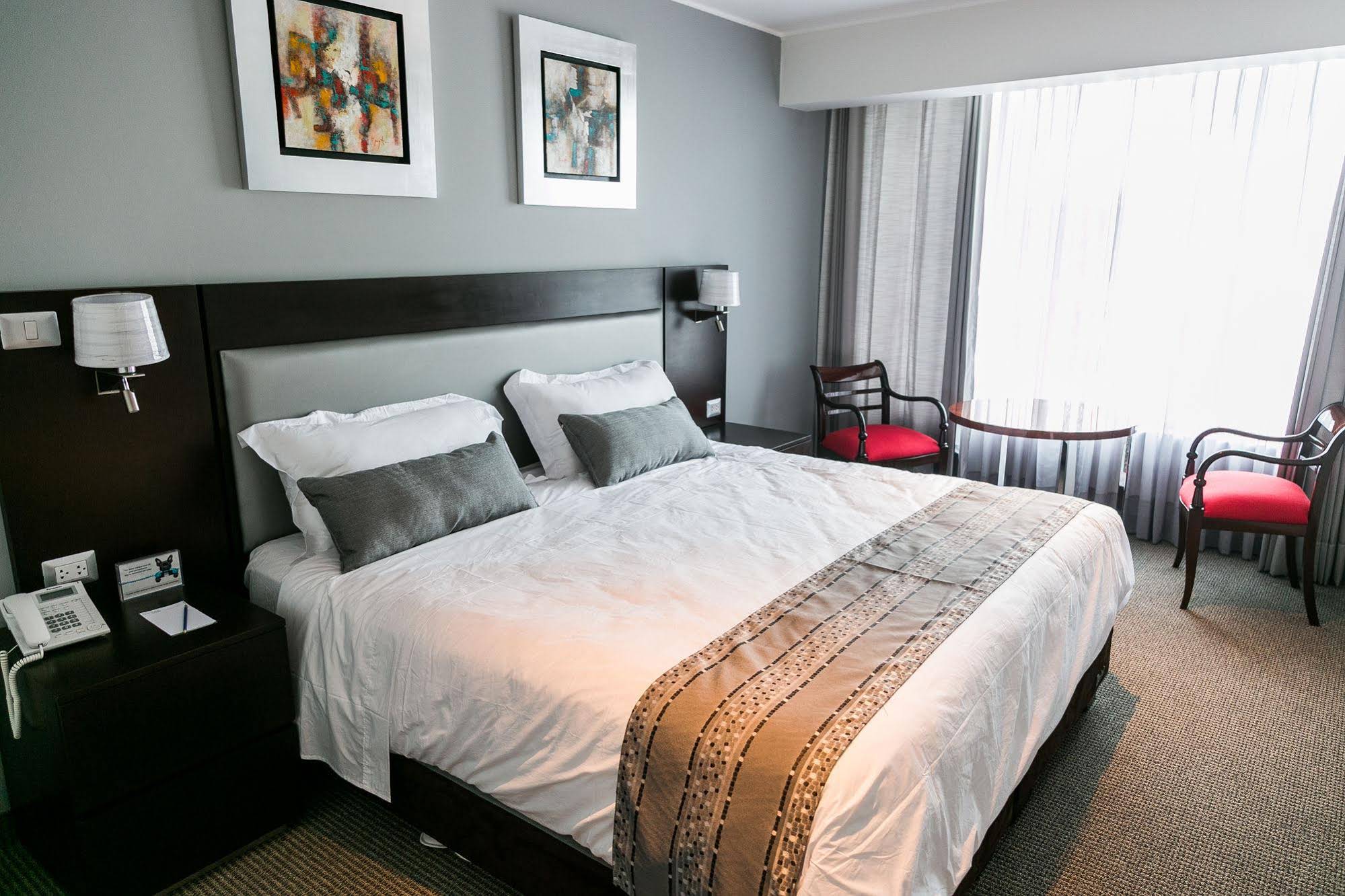 Petit Palace Apart Hotel Suites