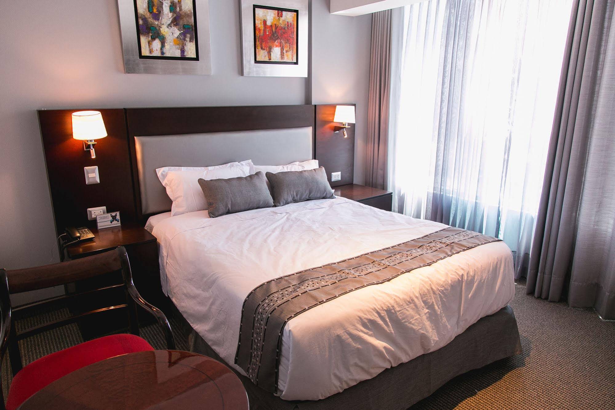 Petit Palace Apart Hotel Suites