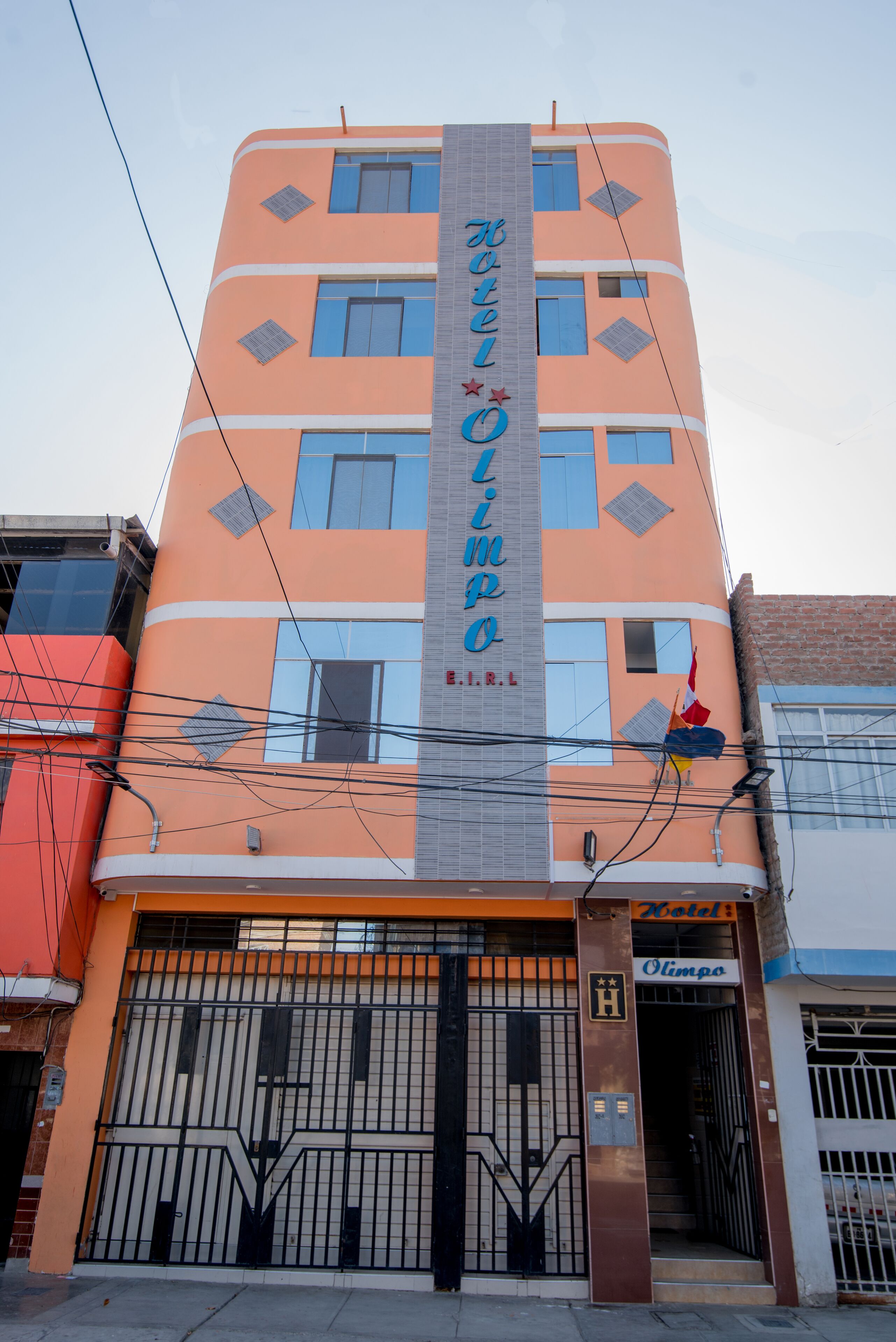 Ayenda Olimpo Piura