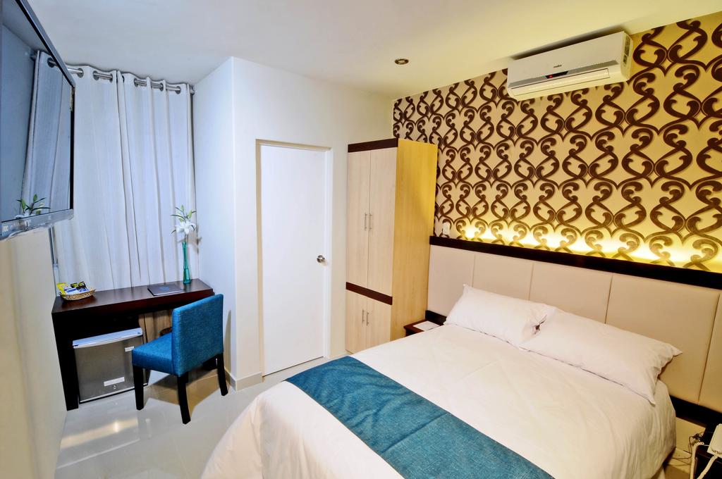 Dom Hotel