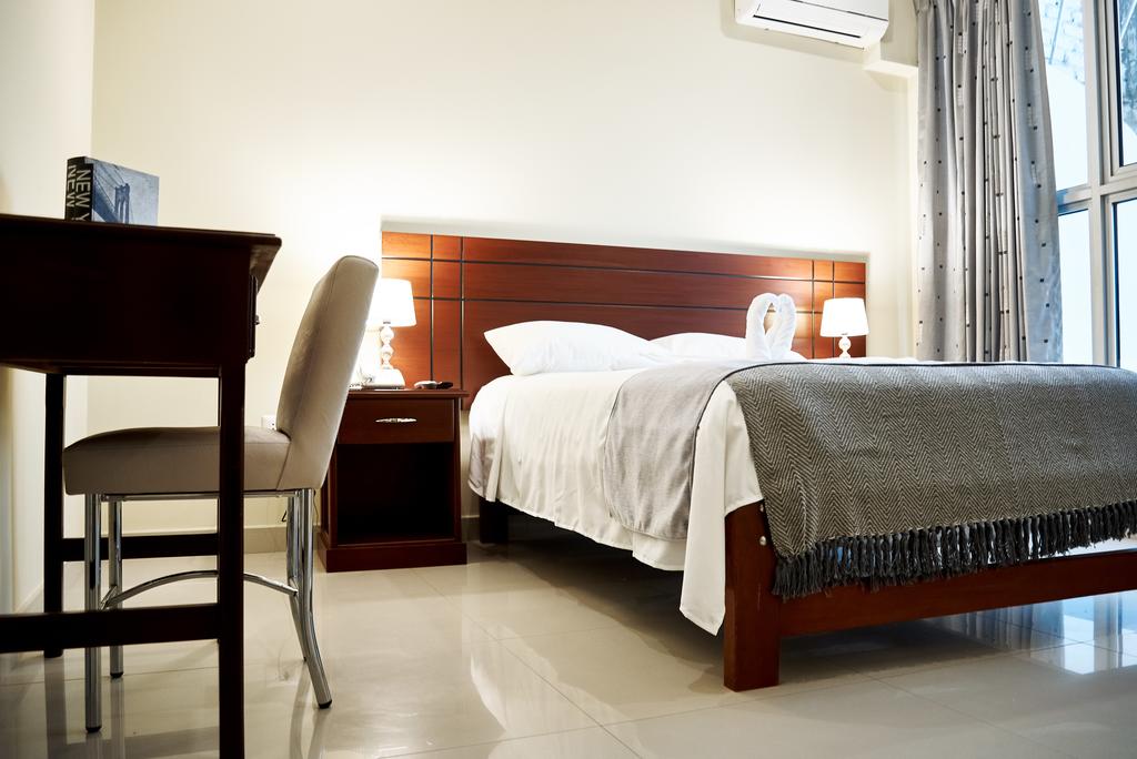 LC Piura Hotel