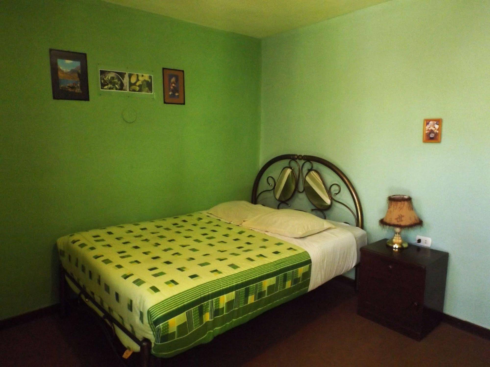 El Manzano Lodge