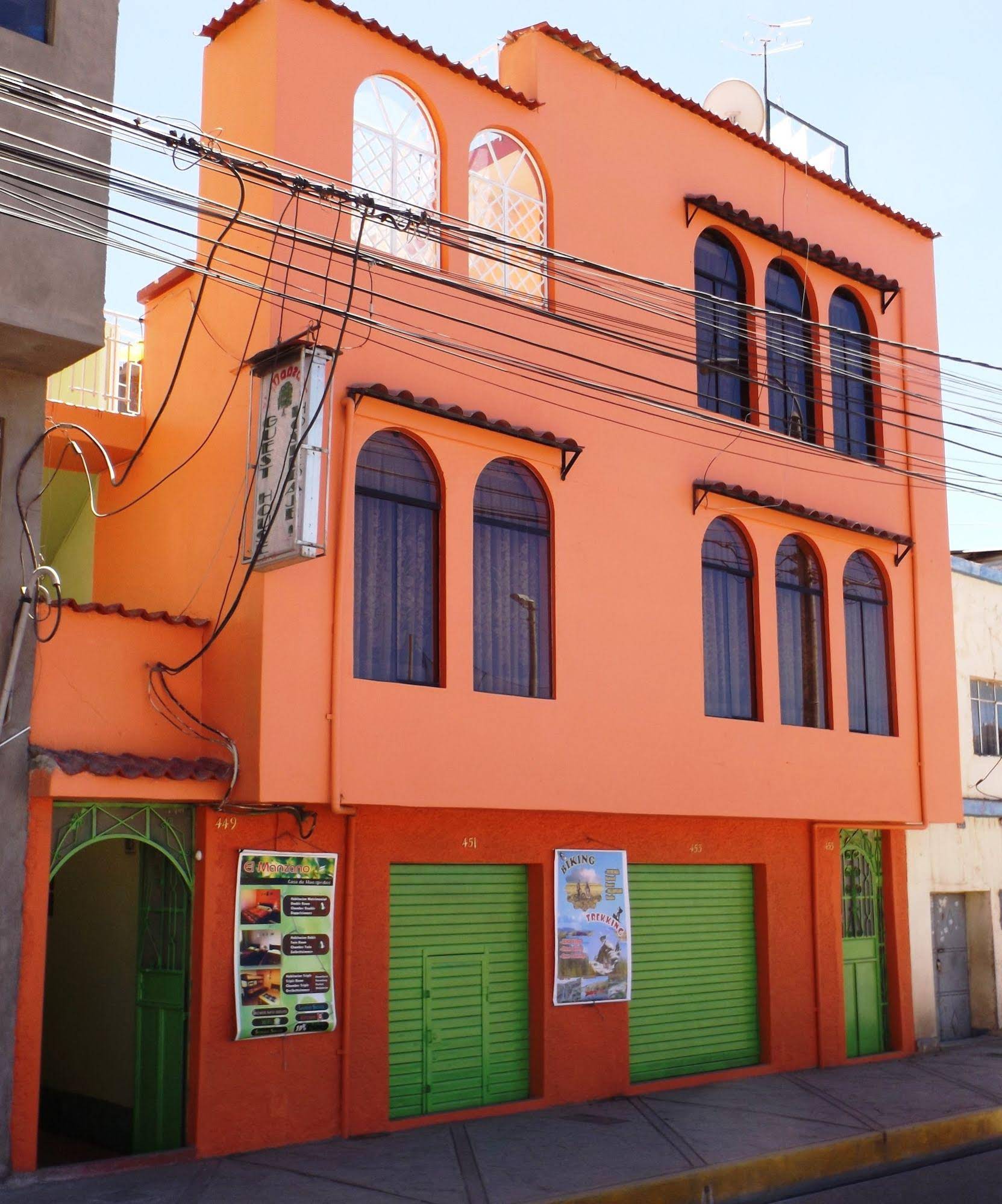 El Manzano Lodge