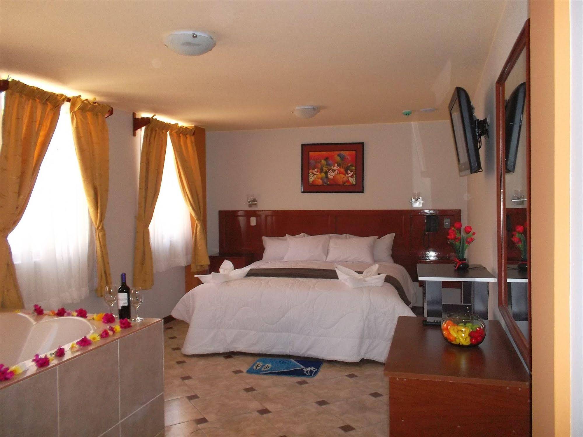 Hotel Tornado
