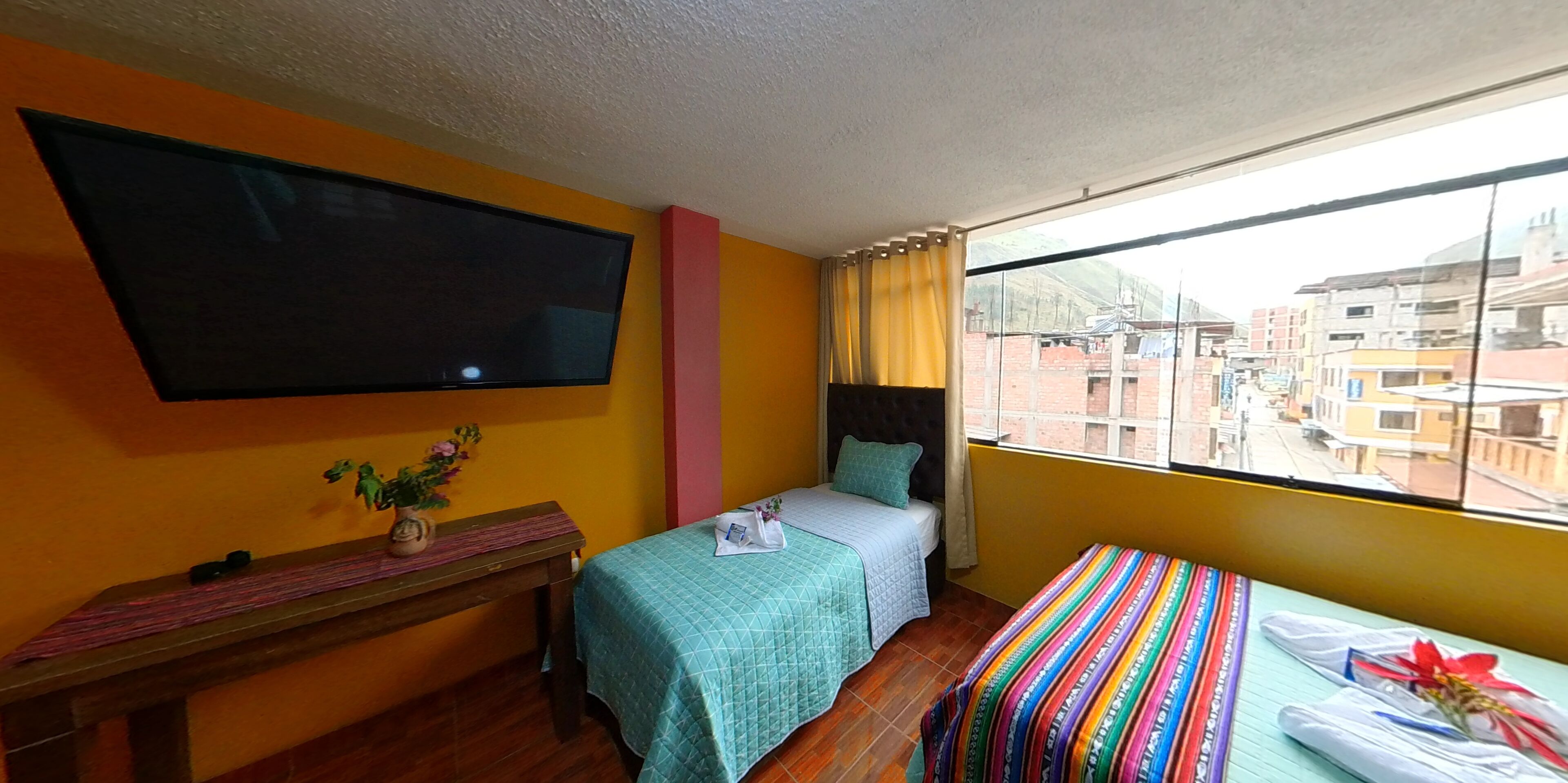 Yakumama Hotel