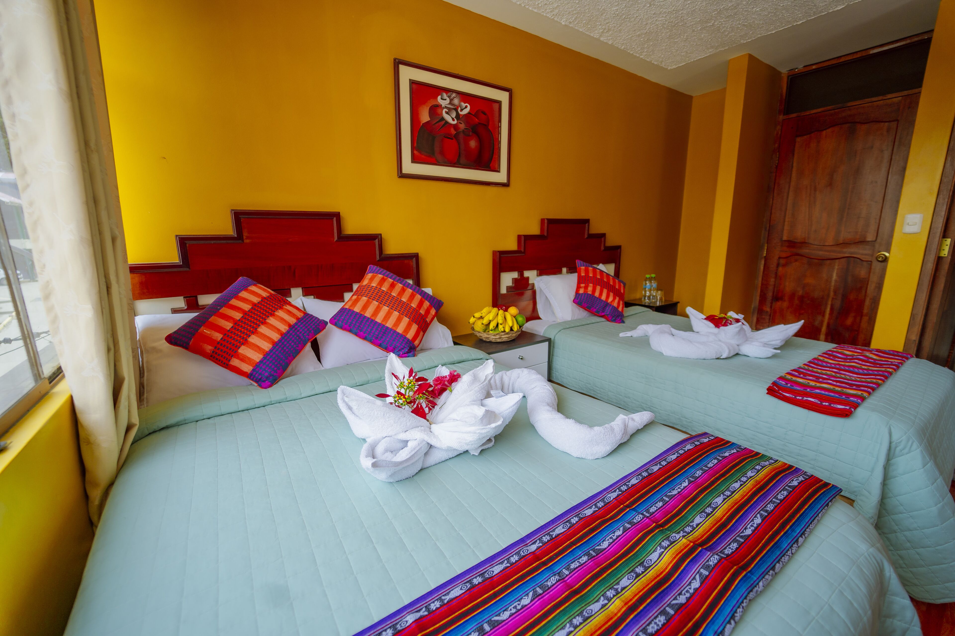 Yakumama Hotel