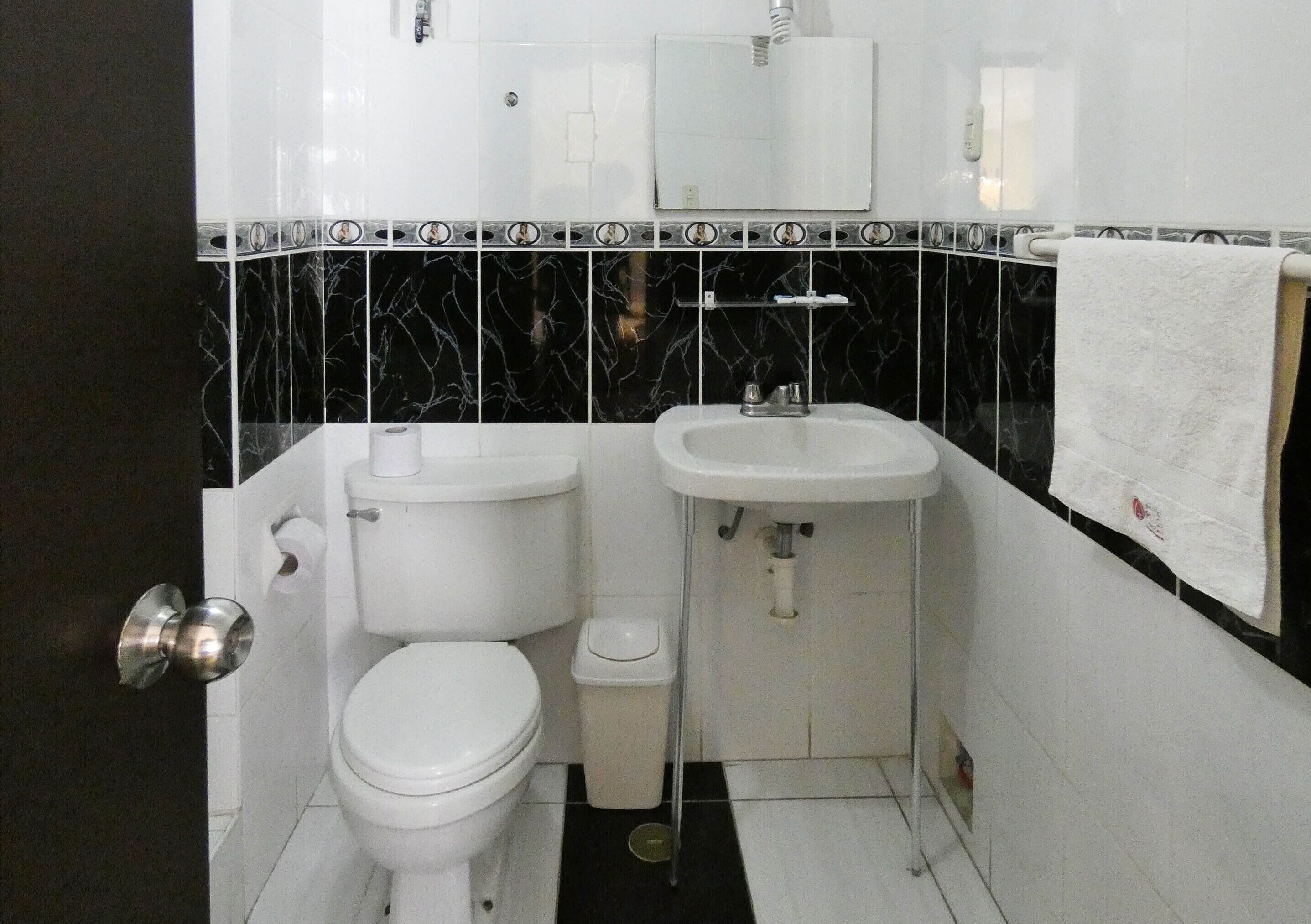 Nuevo Hotel Plaza El Carmen