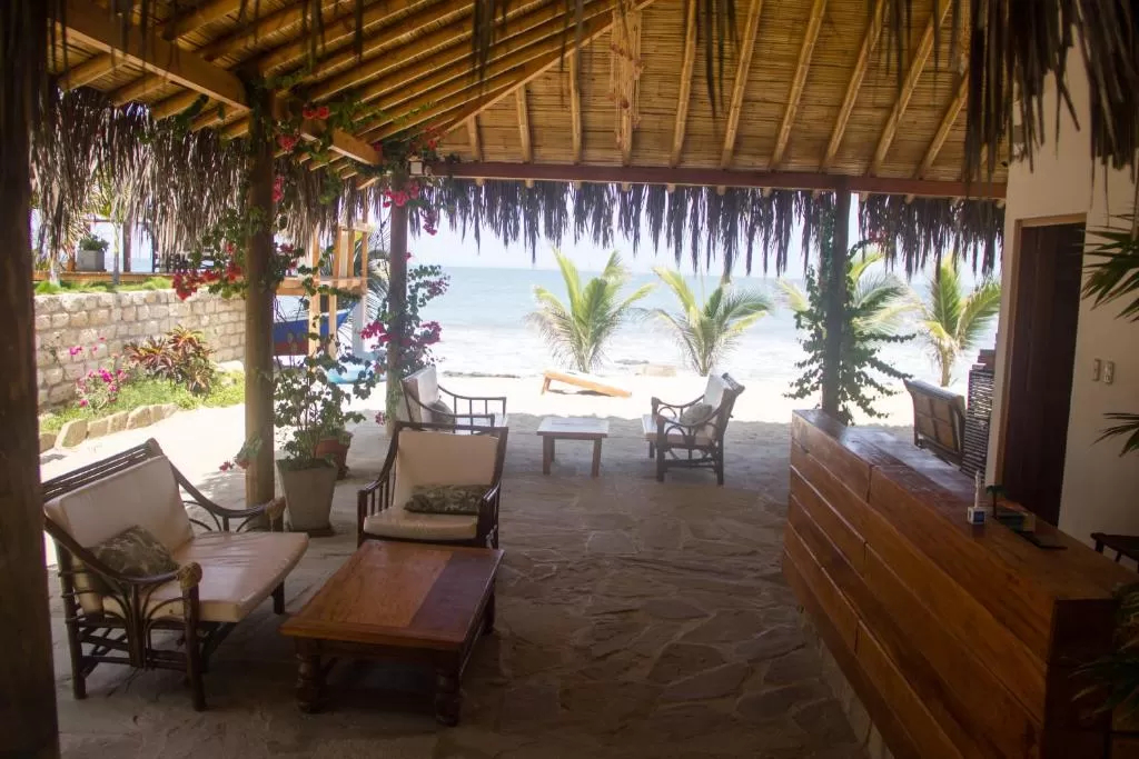 Baja Canoas Hotel