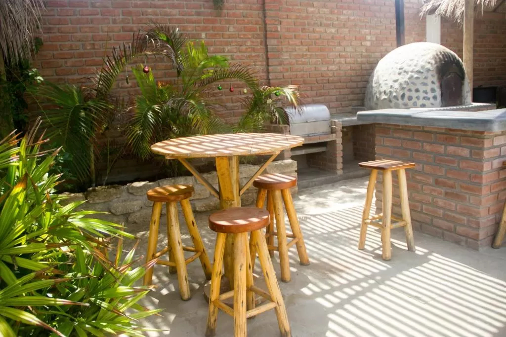 Baja Canoas Hotel