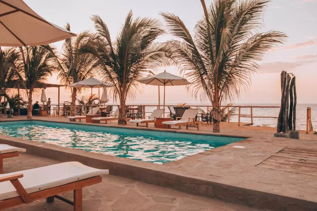 Baja Canoas Hotel