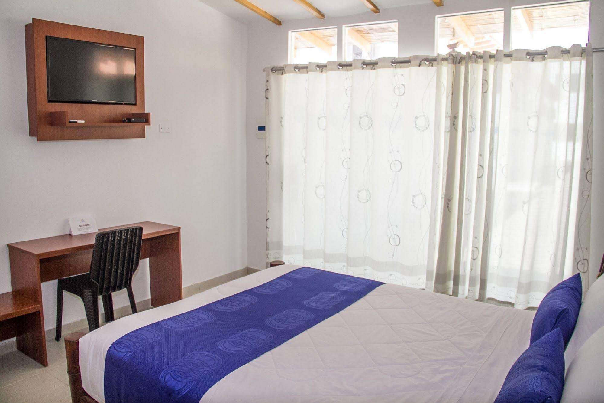 Nauti-k Beach Hotel