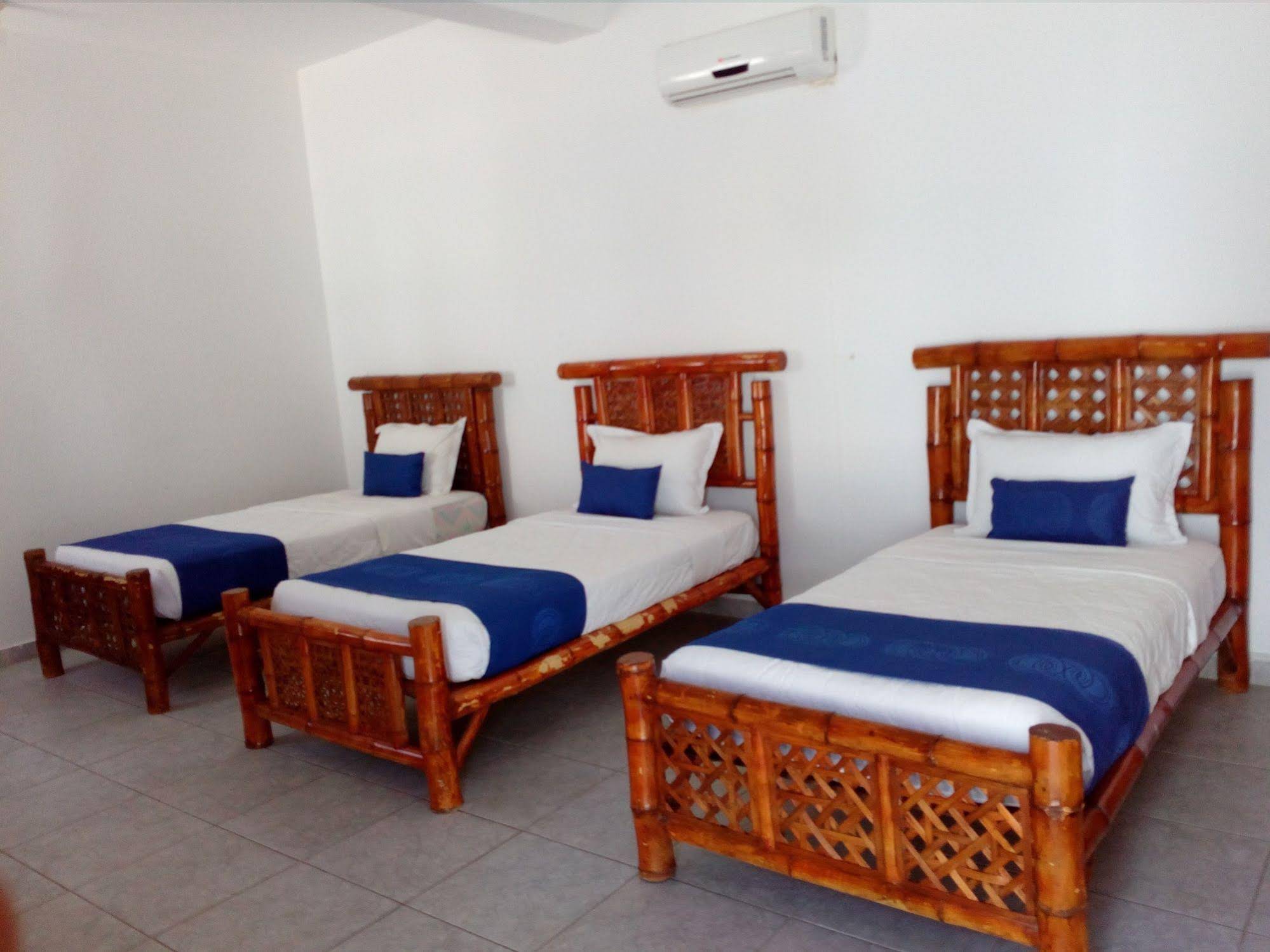 Nauti-k Beach Hotel