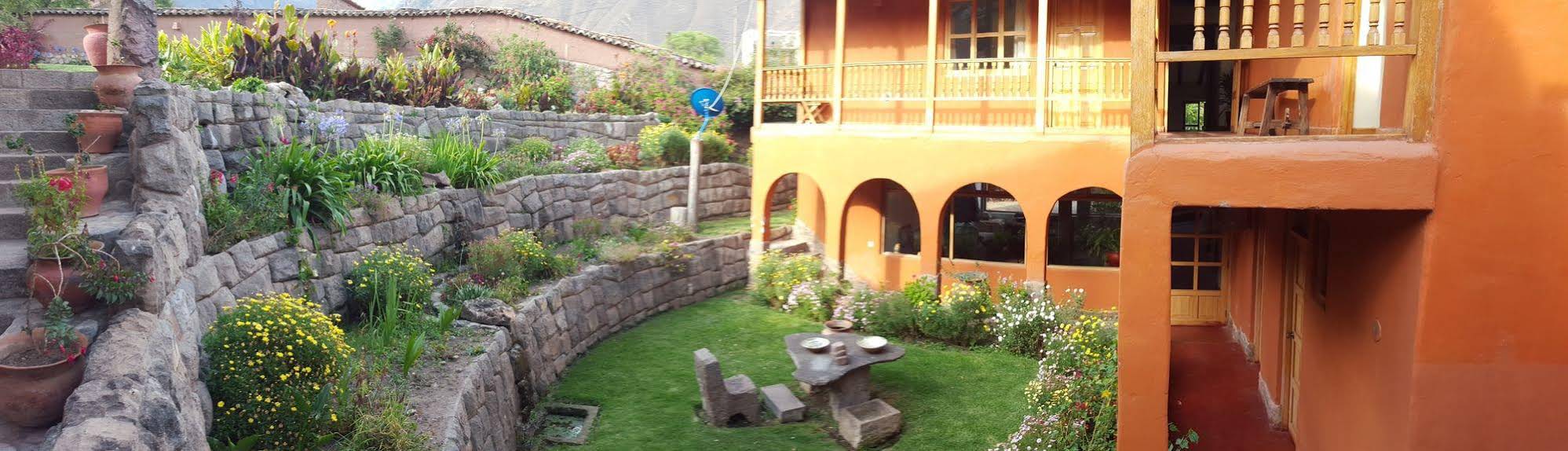 Flying Dog Hostels Urubamba