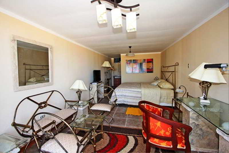 Brisas del Mar Suites