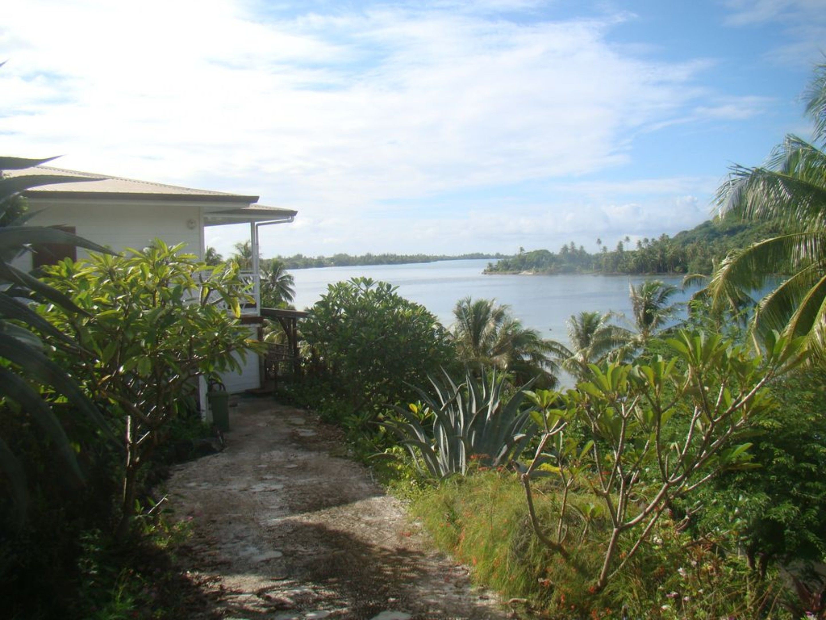 Apoomatai Bay Bungalow