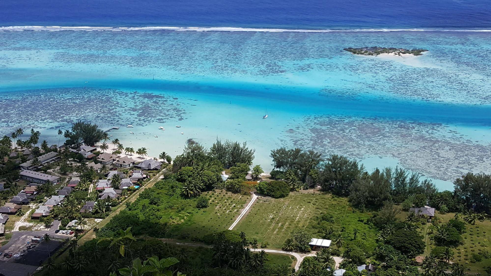 Moorea Sunset Beach