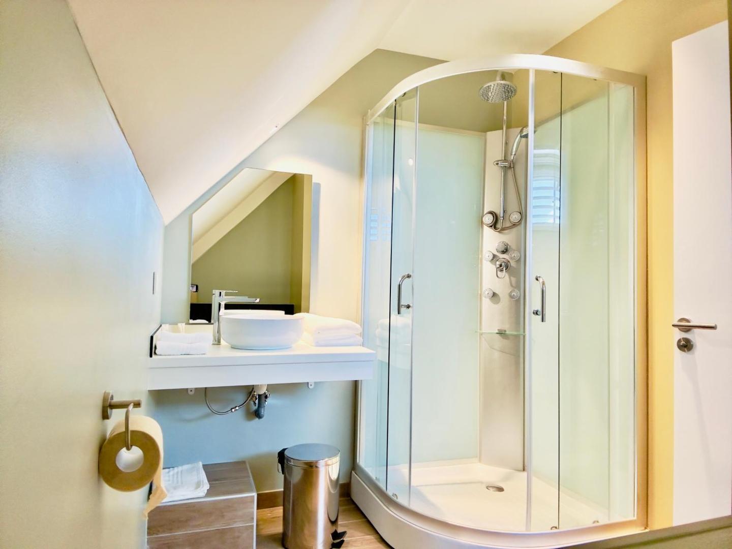 Niu Beach Hotel Moorea